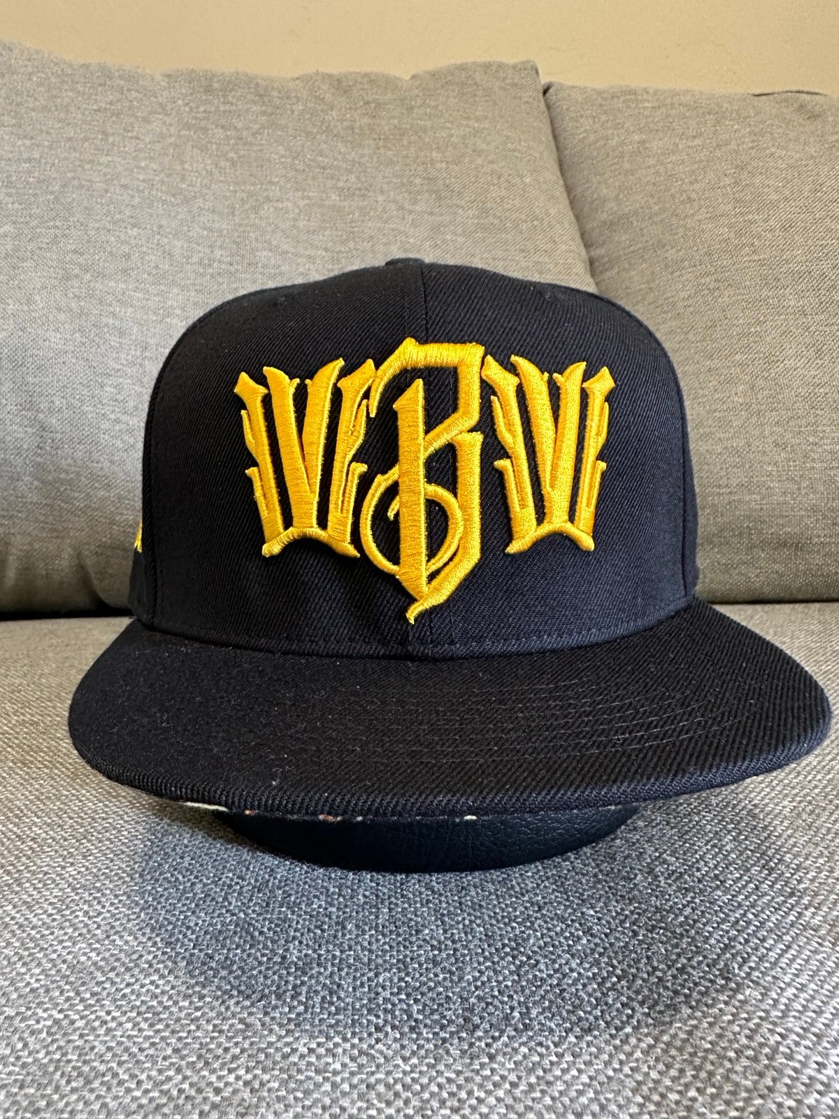 Krown Manila wilabaliw hat