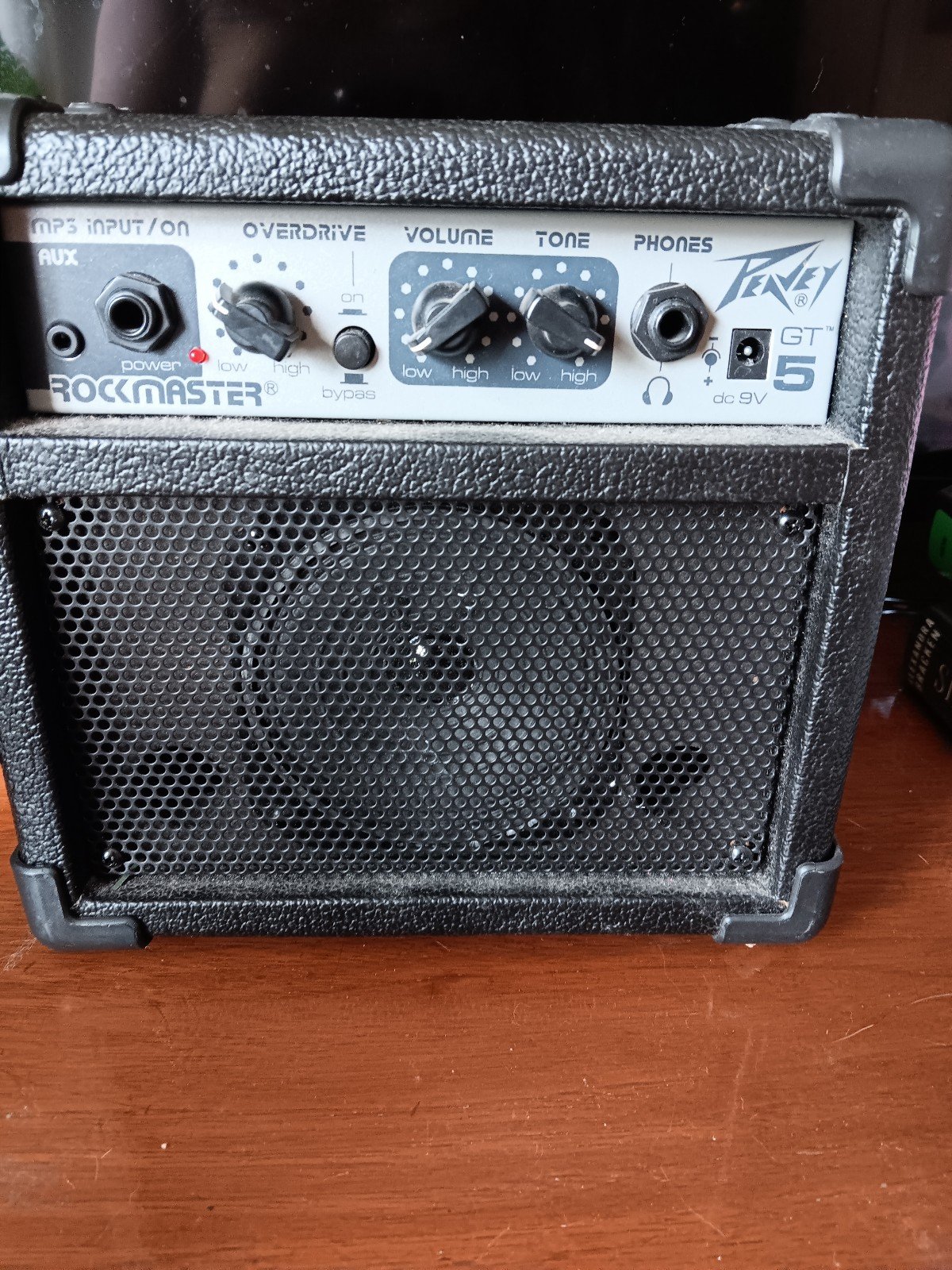 Peavey gt 5 guitar amplifier