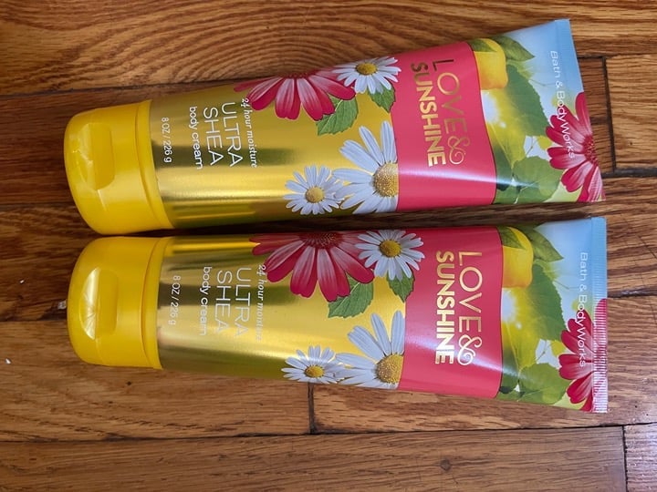 New Bath and Body Works BBW love & sunshine creams Bundle 2