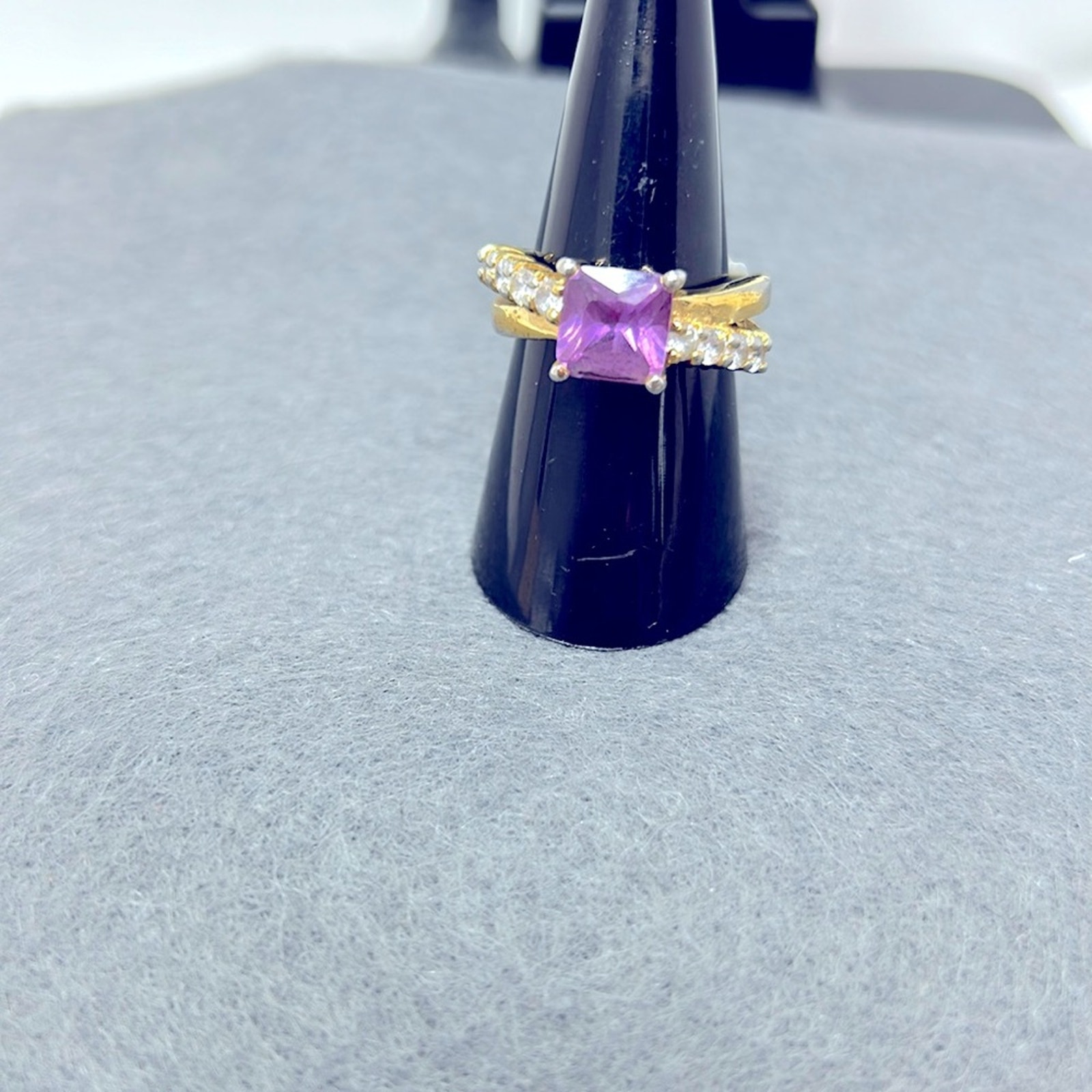 Vintage Purple Stone Ring from Thailand 4 Clear Stones on Each Side size 8