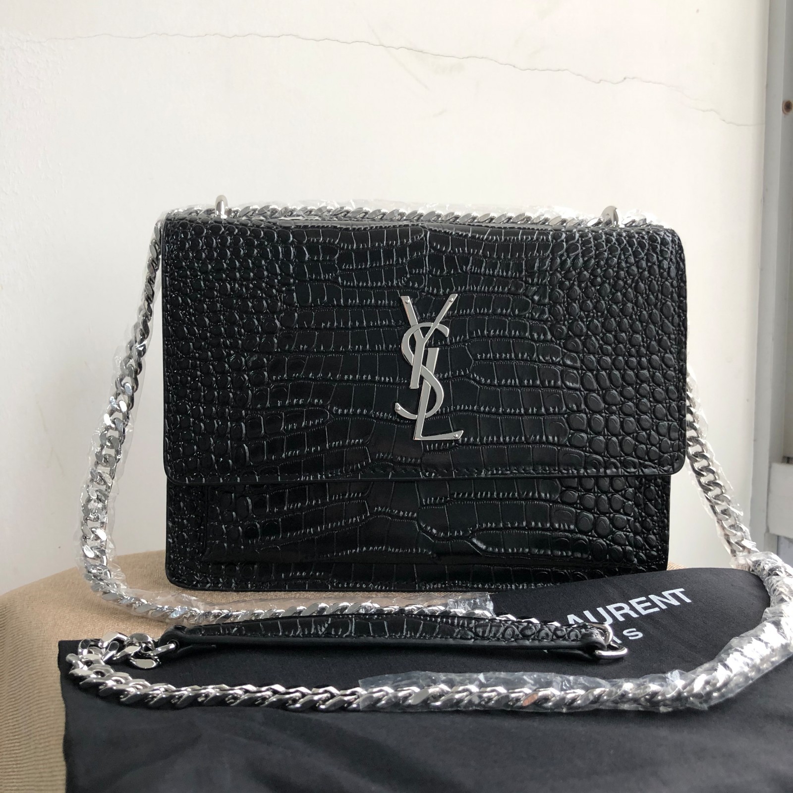 YSaint Laurent- Crocodile pattern crossbody bag