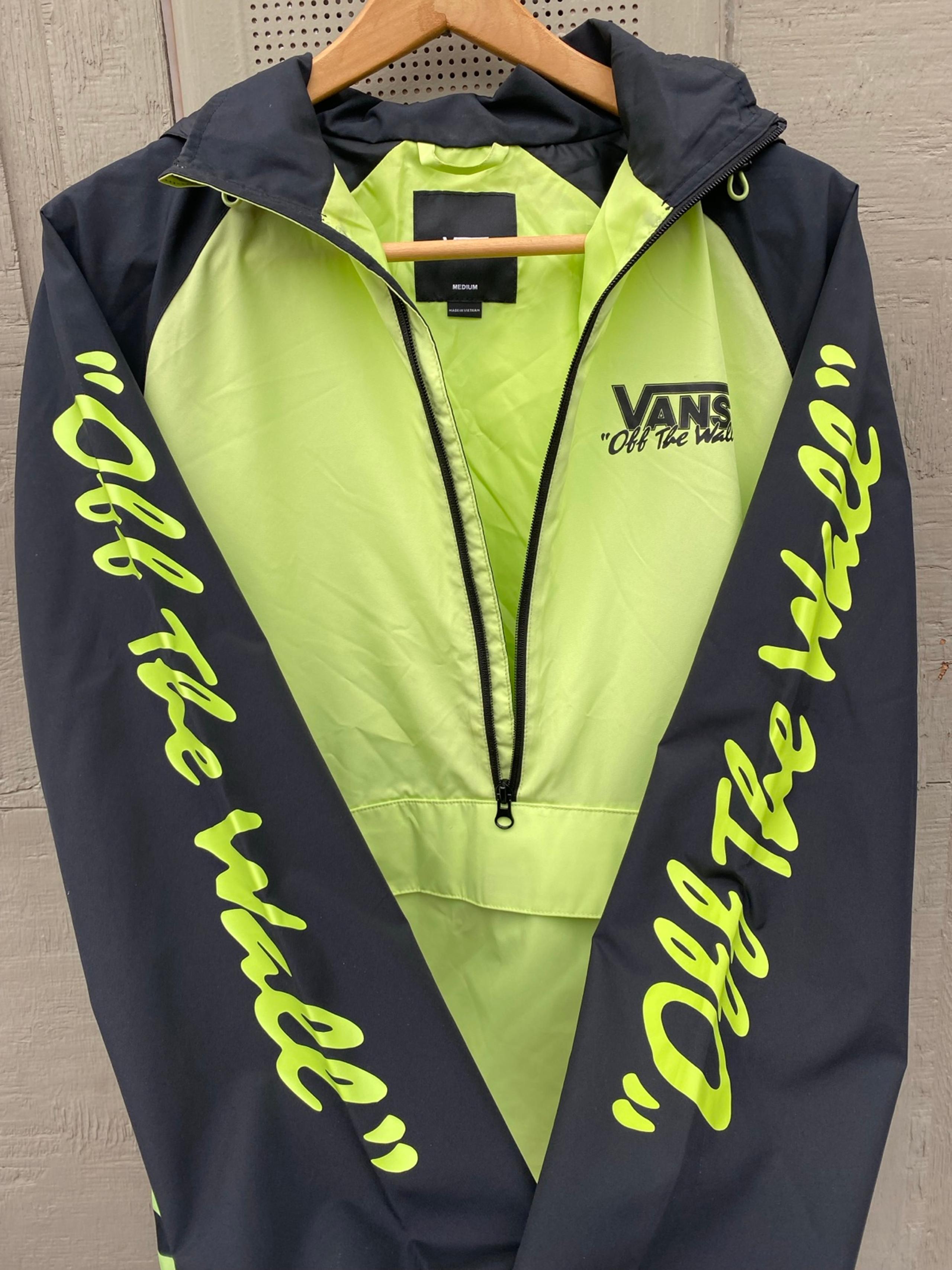 Vans green black checkered hooded windbreaker men’s size medium