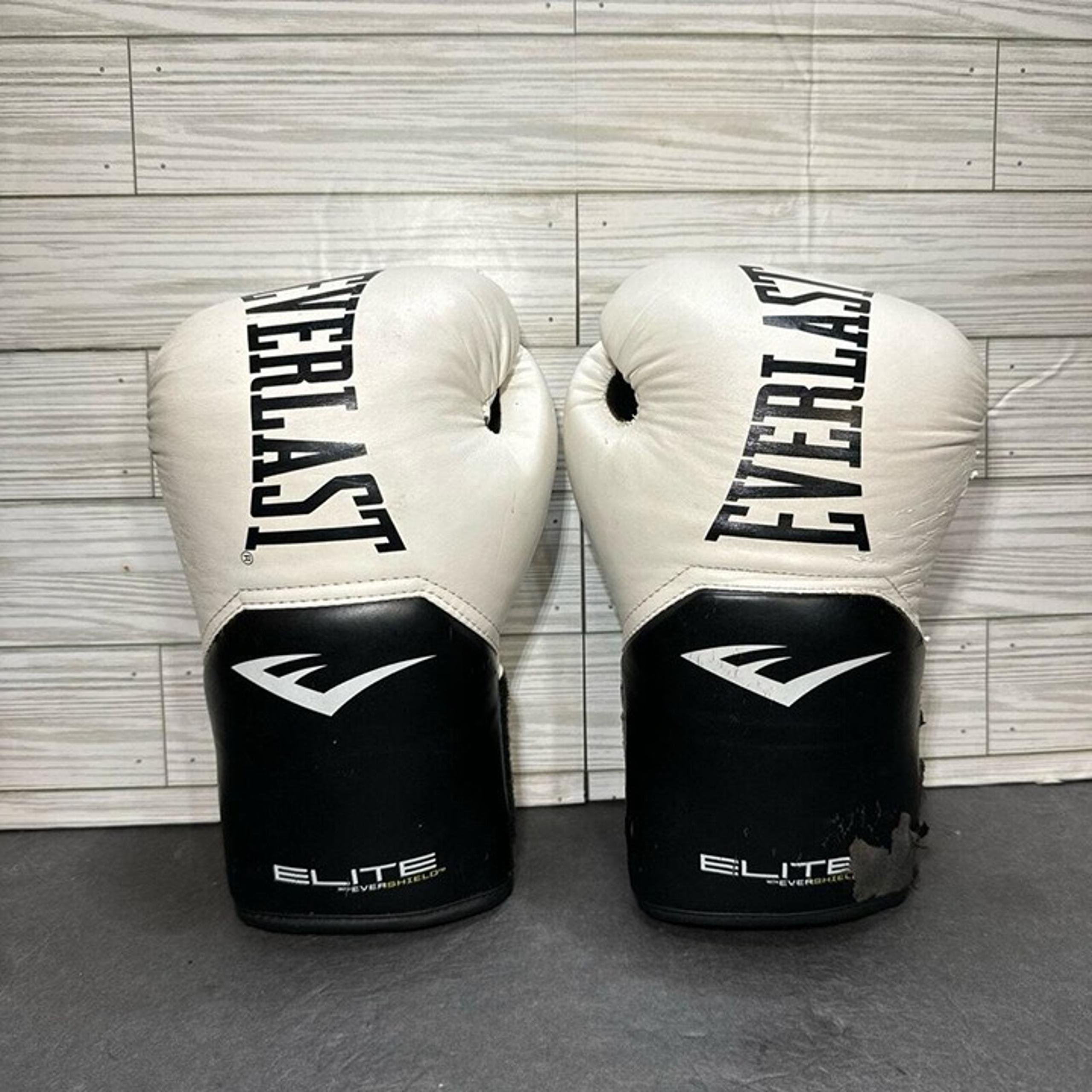 Everlast Boxing Gloves White Black 12 Oz Size Medium