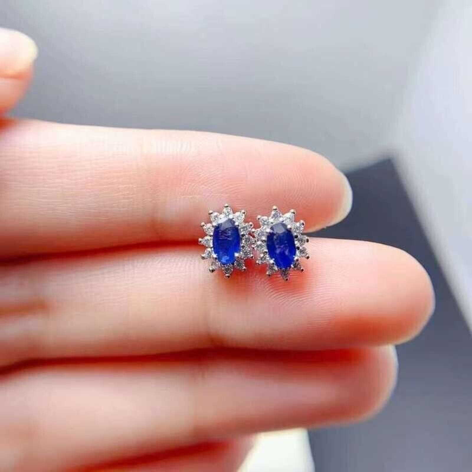 Natural Blue Sapphire VVS Grade Stud Earrings, Blue Sapphire Stud Earrings