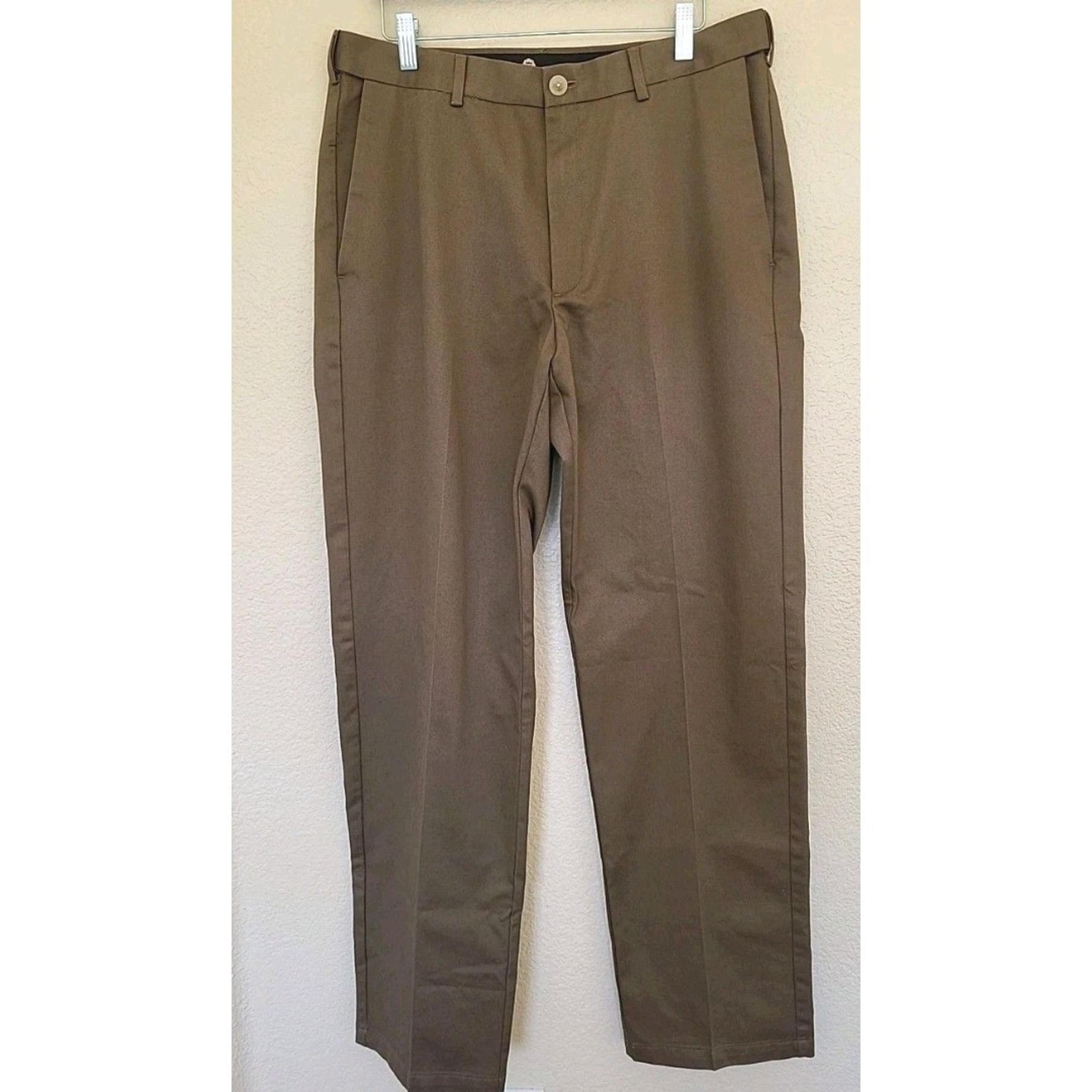 Haggar Classic Fit Pants Mens Size 34/34 Brown Khaki Pants Office Casual Preppy