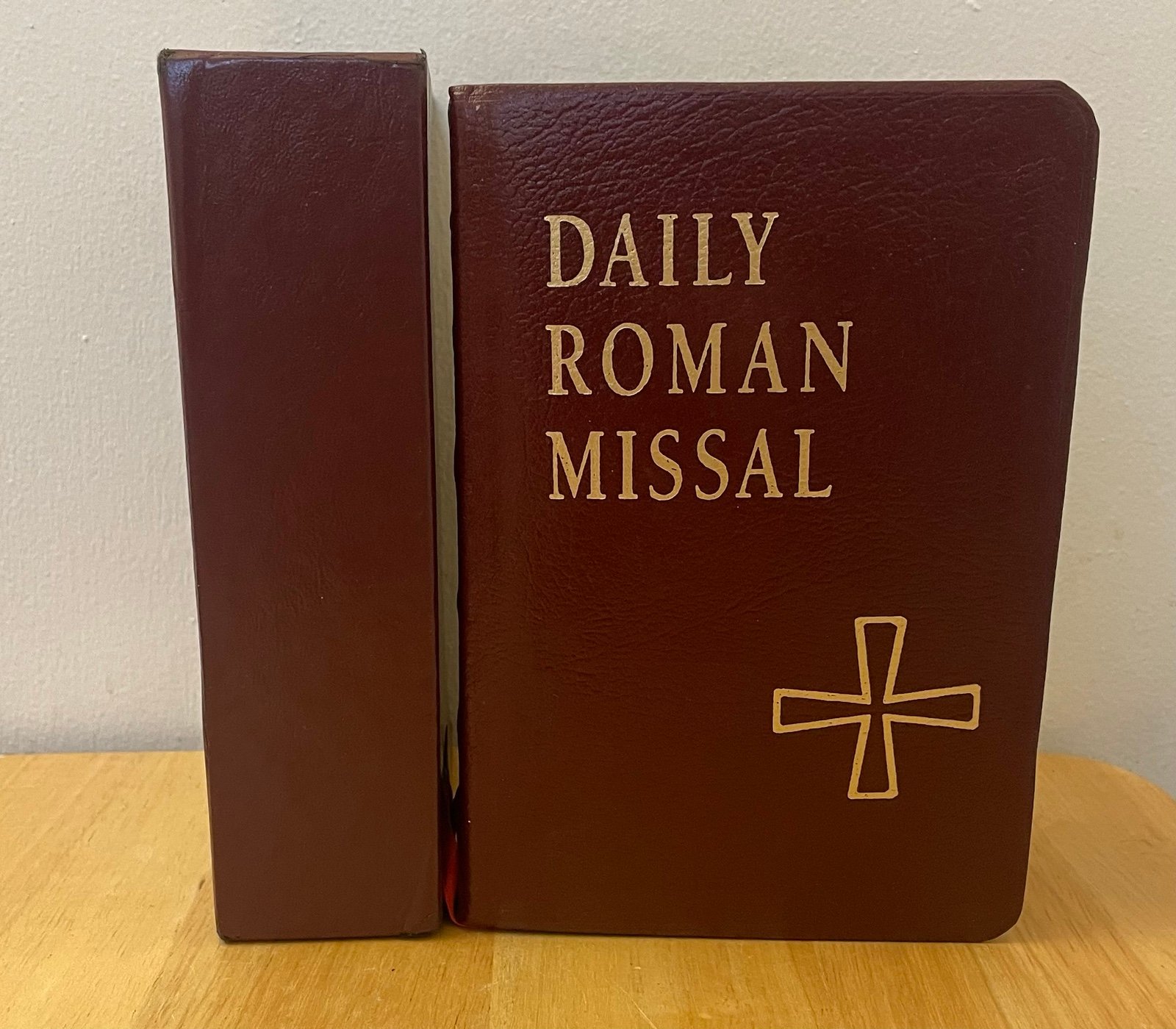 DAILY ROMAN MISSAL Black Leather 4th Edition 1998 Socias w/Slip Case