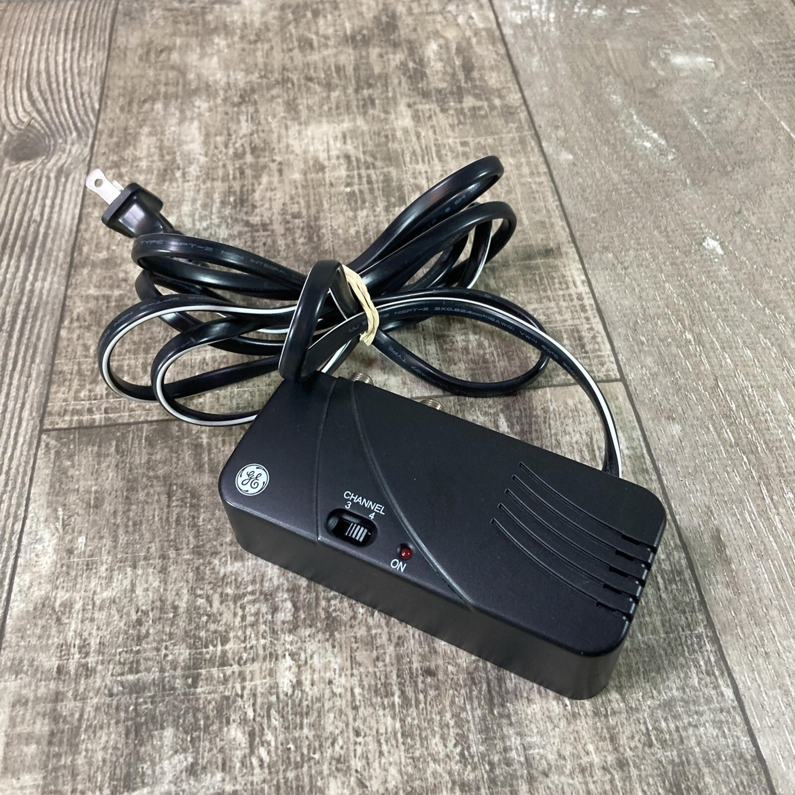 GE RF Modulator No. 73452 120V AC 60Hz 4.5W Gaming VCR/VHS DVD