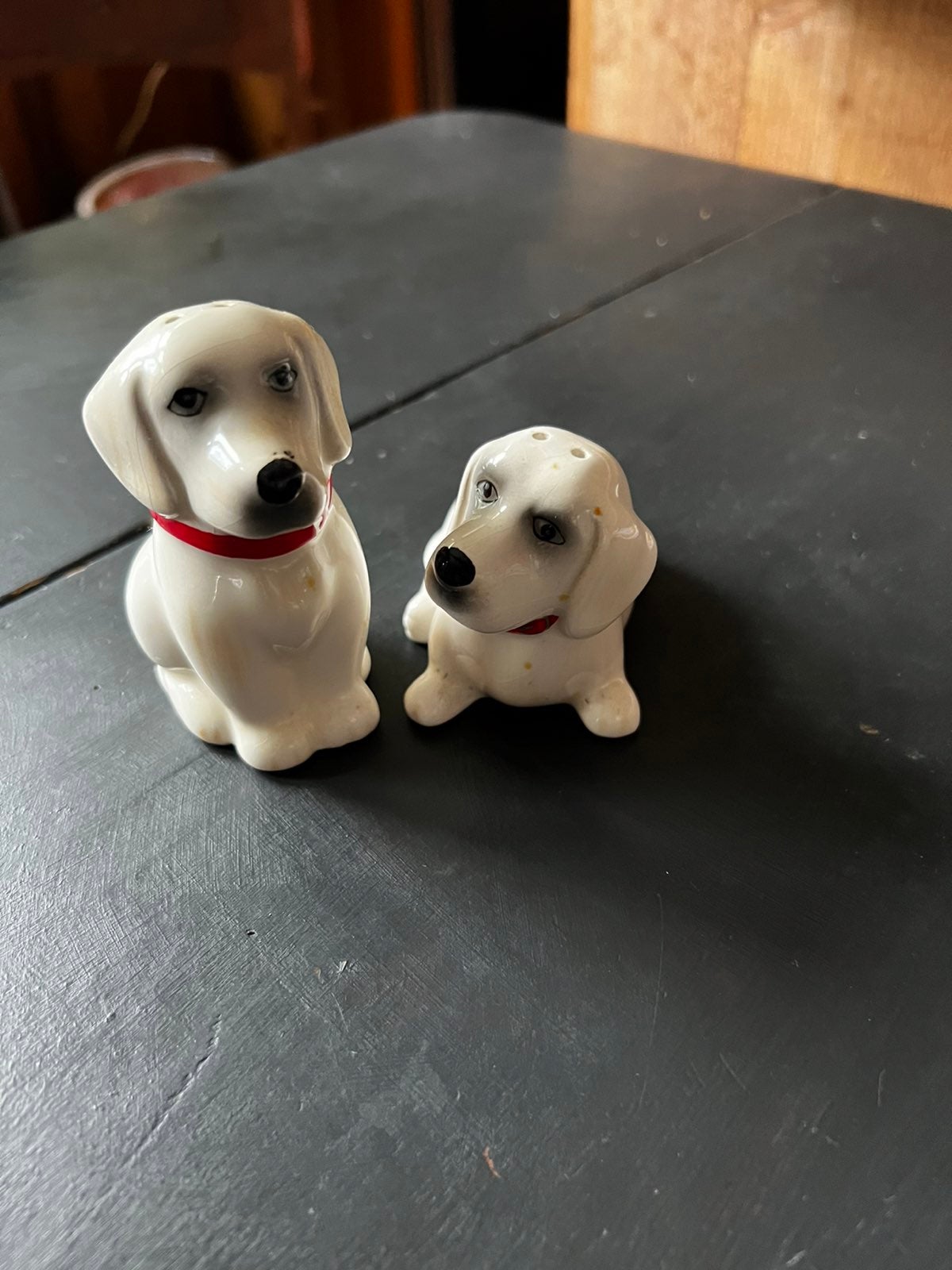 Pioneer Woman White Vintage Salt And Pepper Shakers | Mercari Pioneer Woman White Vintage Salt And Pepper Shakers | Mercari