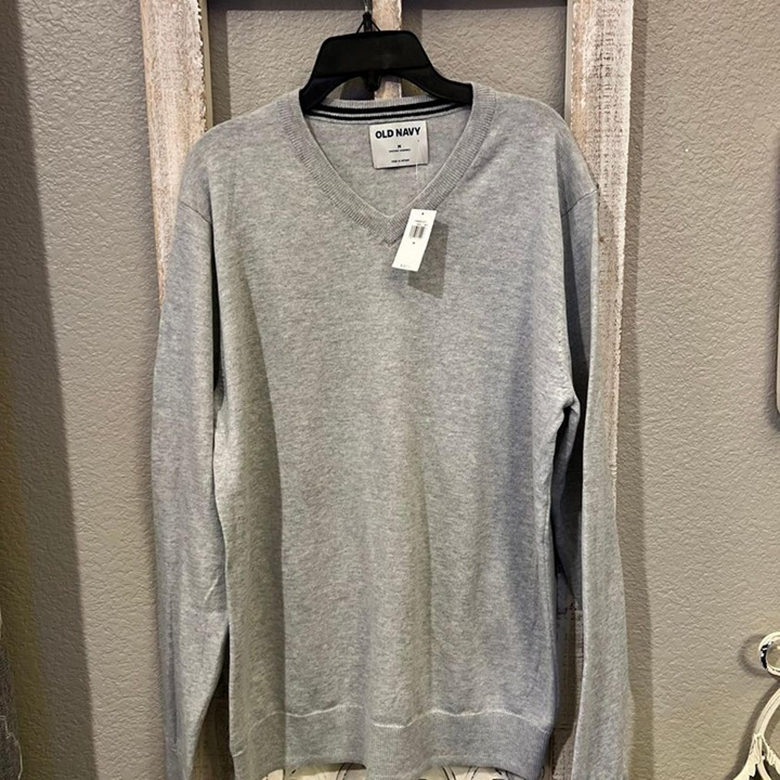 Sz M Old Navy Men's V-Neck Sweater: Size M