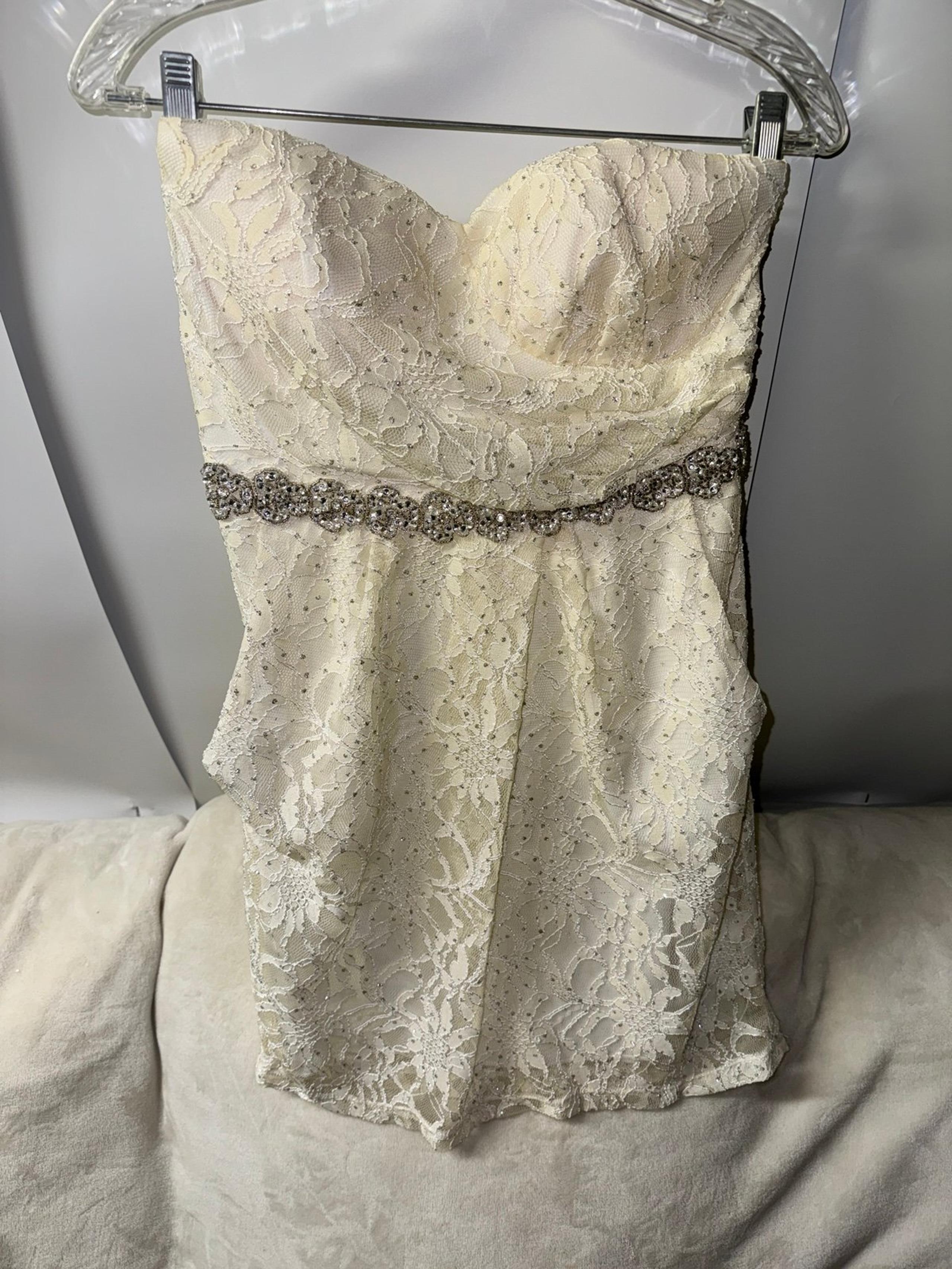 City Triangles Blush White Sequined Lace Dress Prom Embellishment Junior Size 10