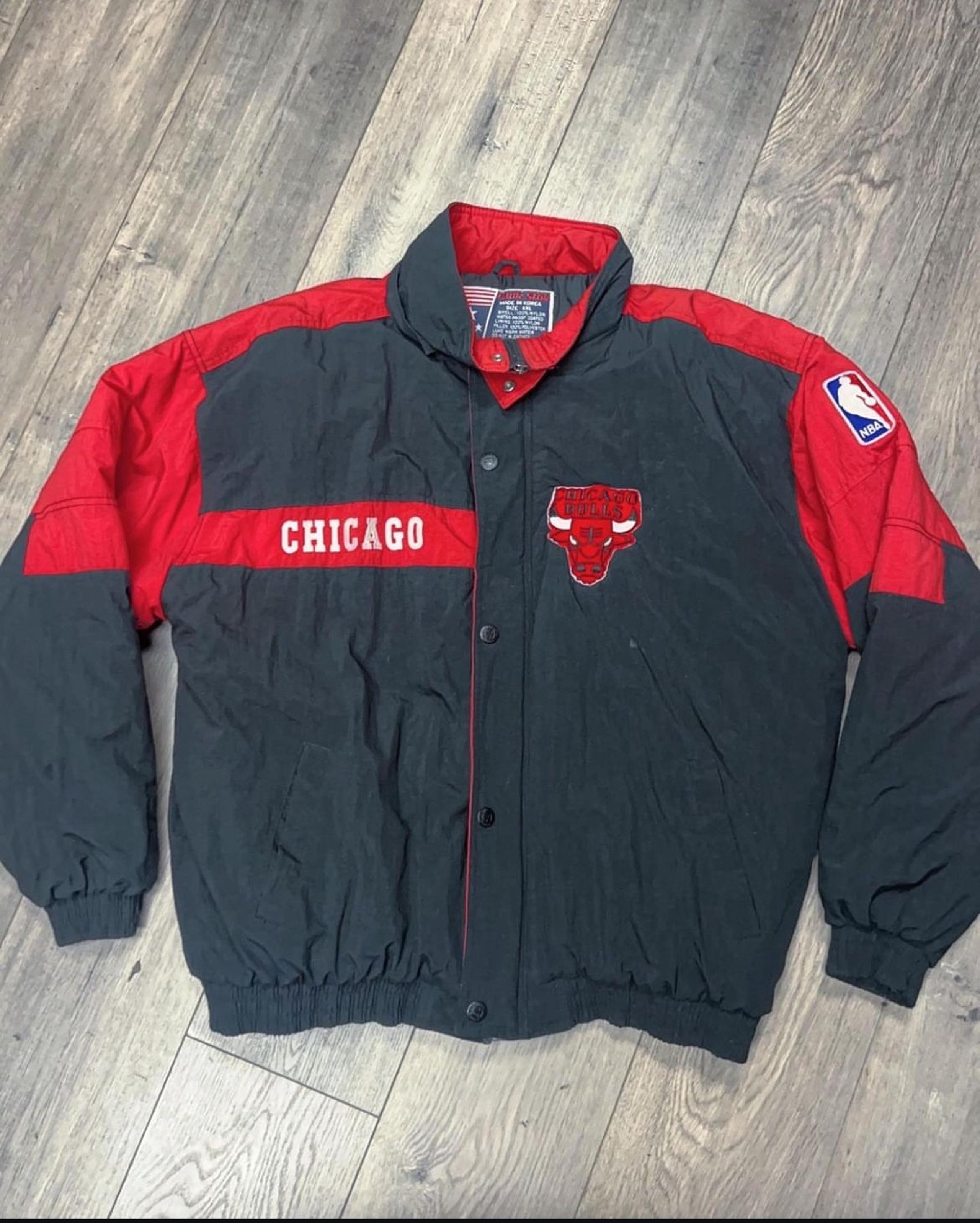 Vintage Chicago Bulls puffer jacket made by Four Star