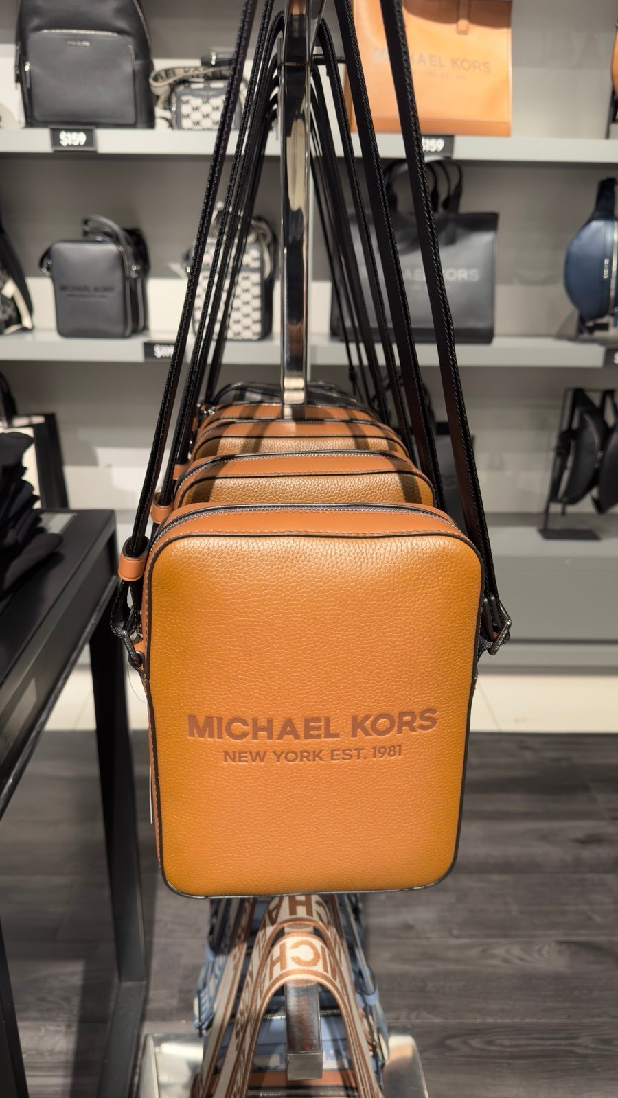 Michael Kors men’s leather cooper reporter crossbody bag luggage