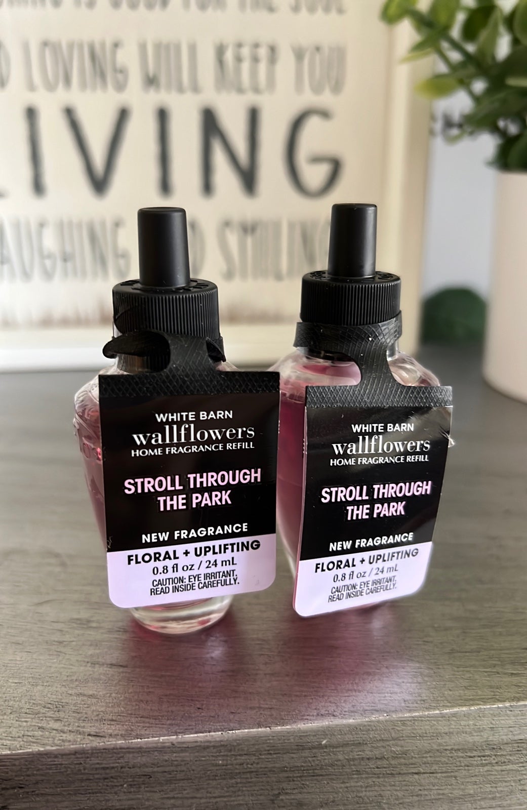 Bath and Body Works wallflowers Stroll through the park