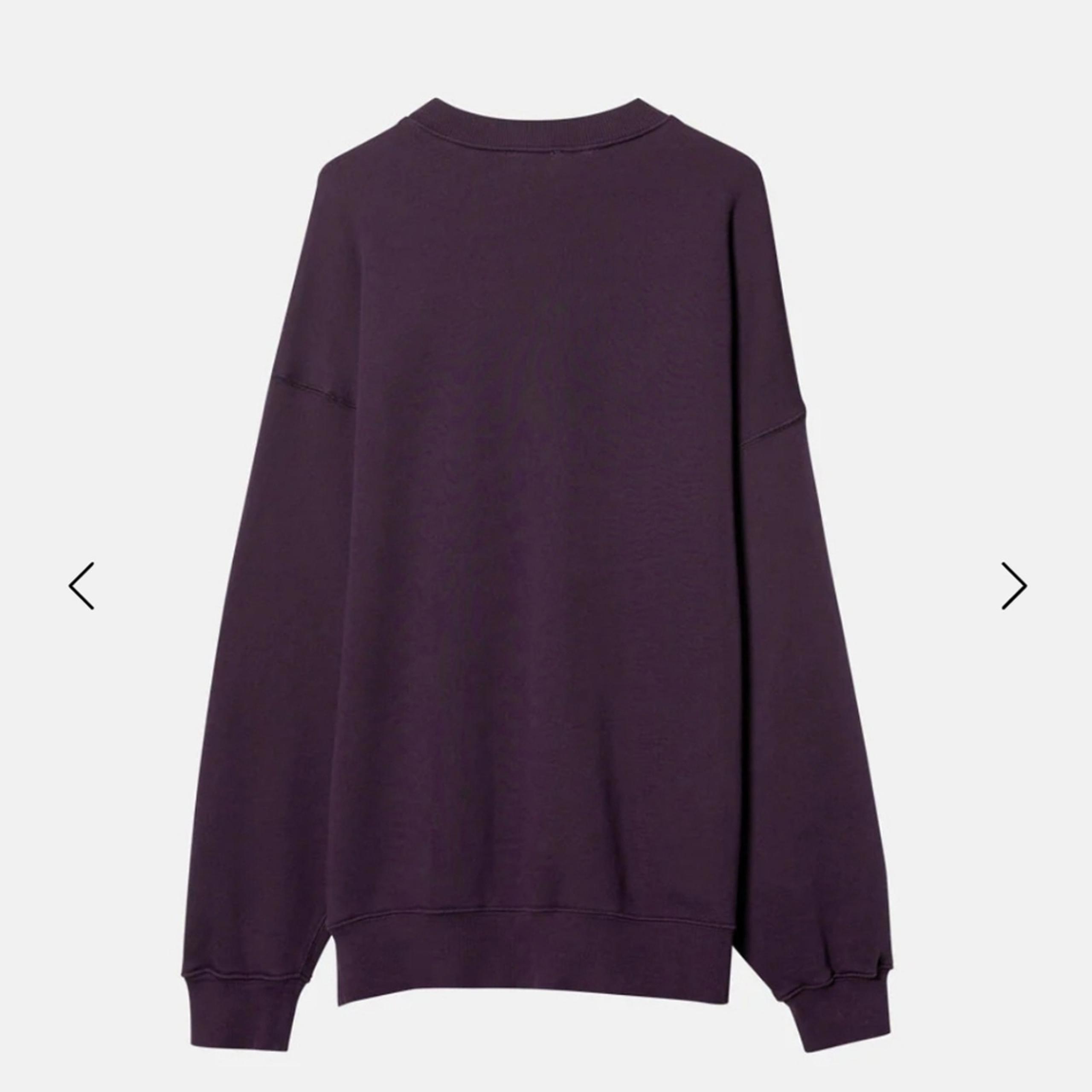 ELWOOD OVERSIZED CORE CREWNECK. VINTAGE GRAPE. Size Medium. New.Inspired by a