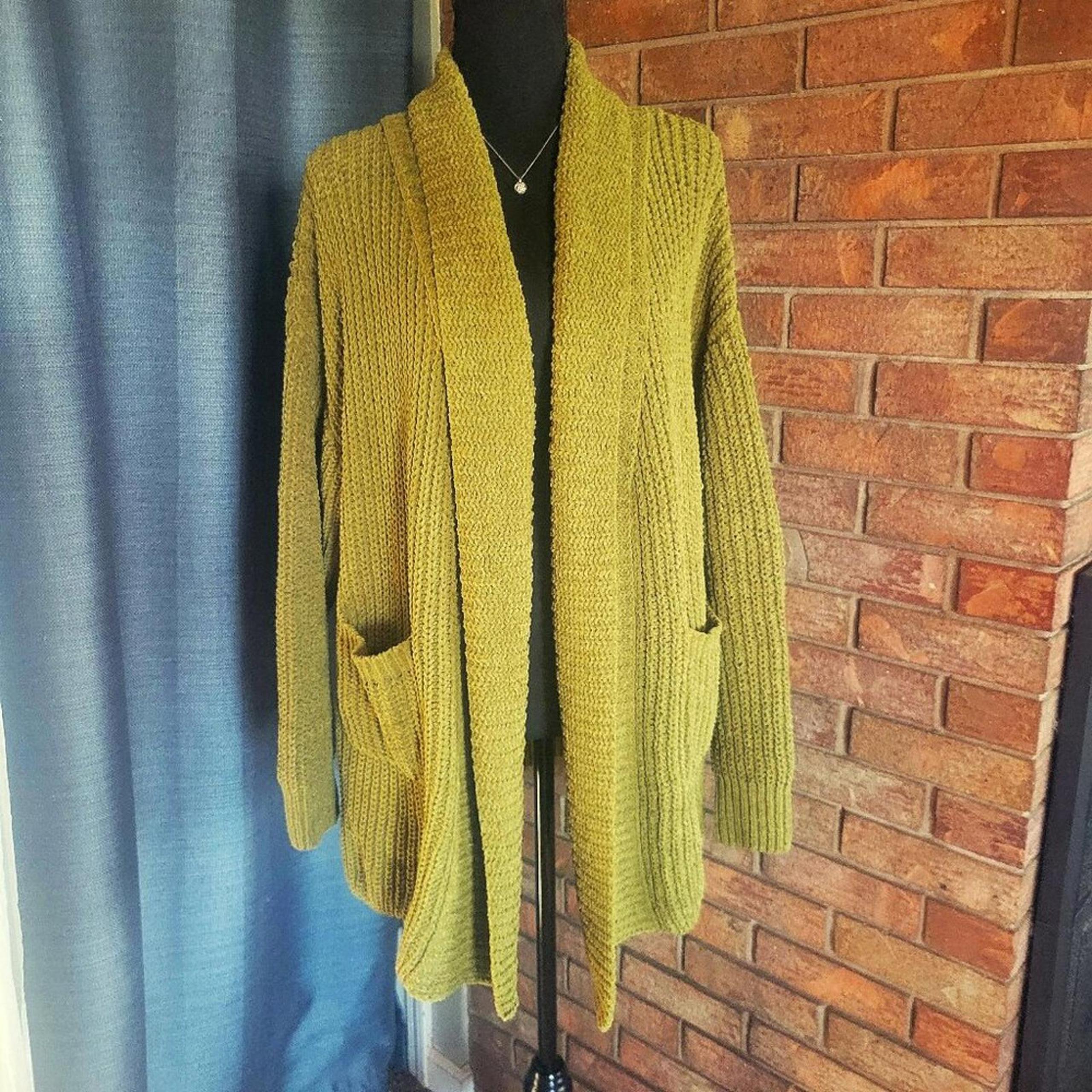 Double Zero Woman's Soft Knit Cozy Loose Fit Olive Green Cardigan - Size L
