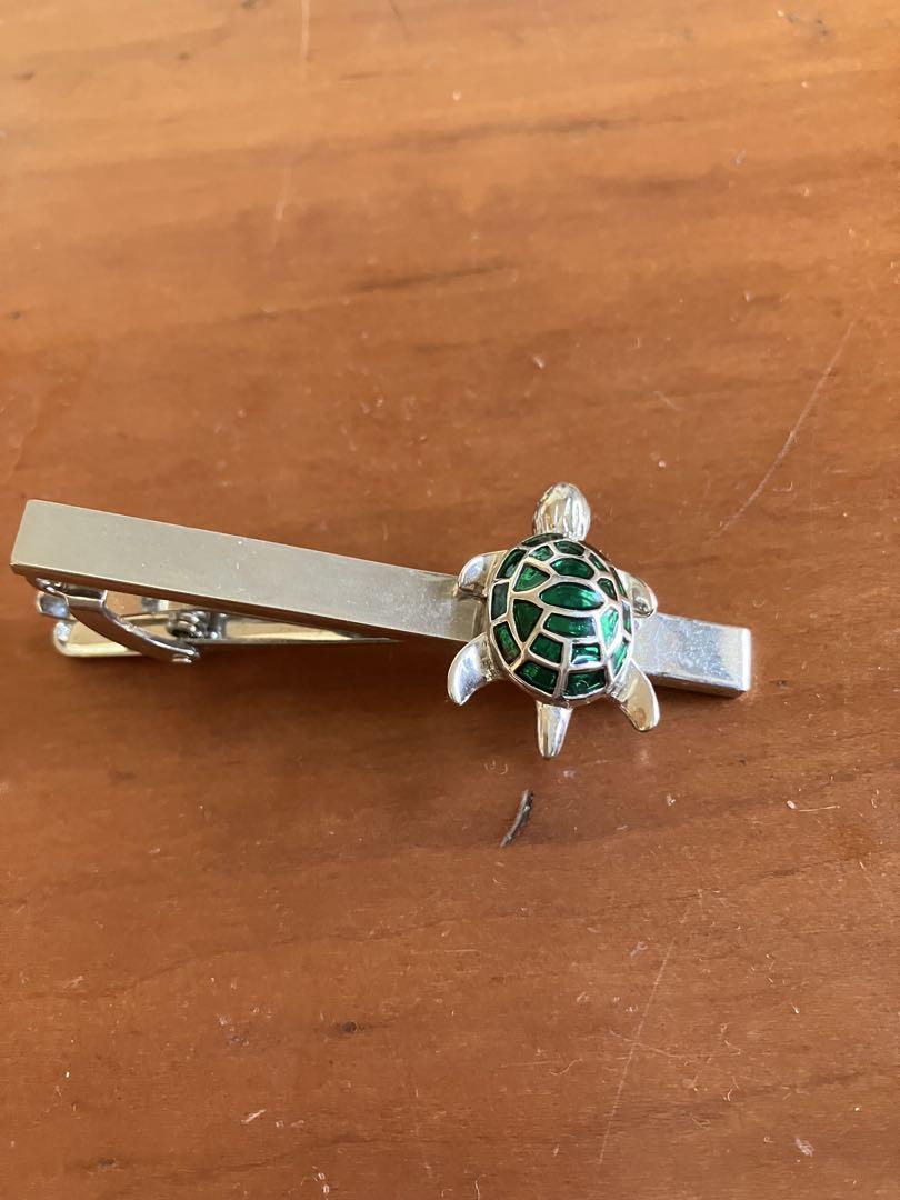 Turtle Crystal Silver Tie Clip