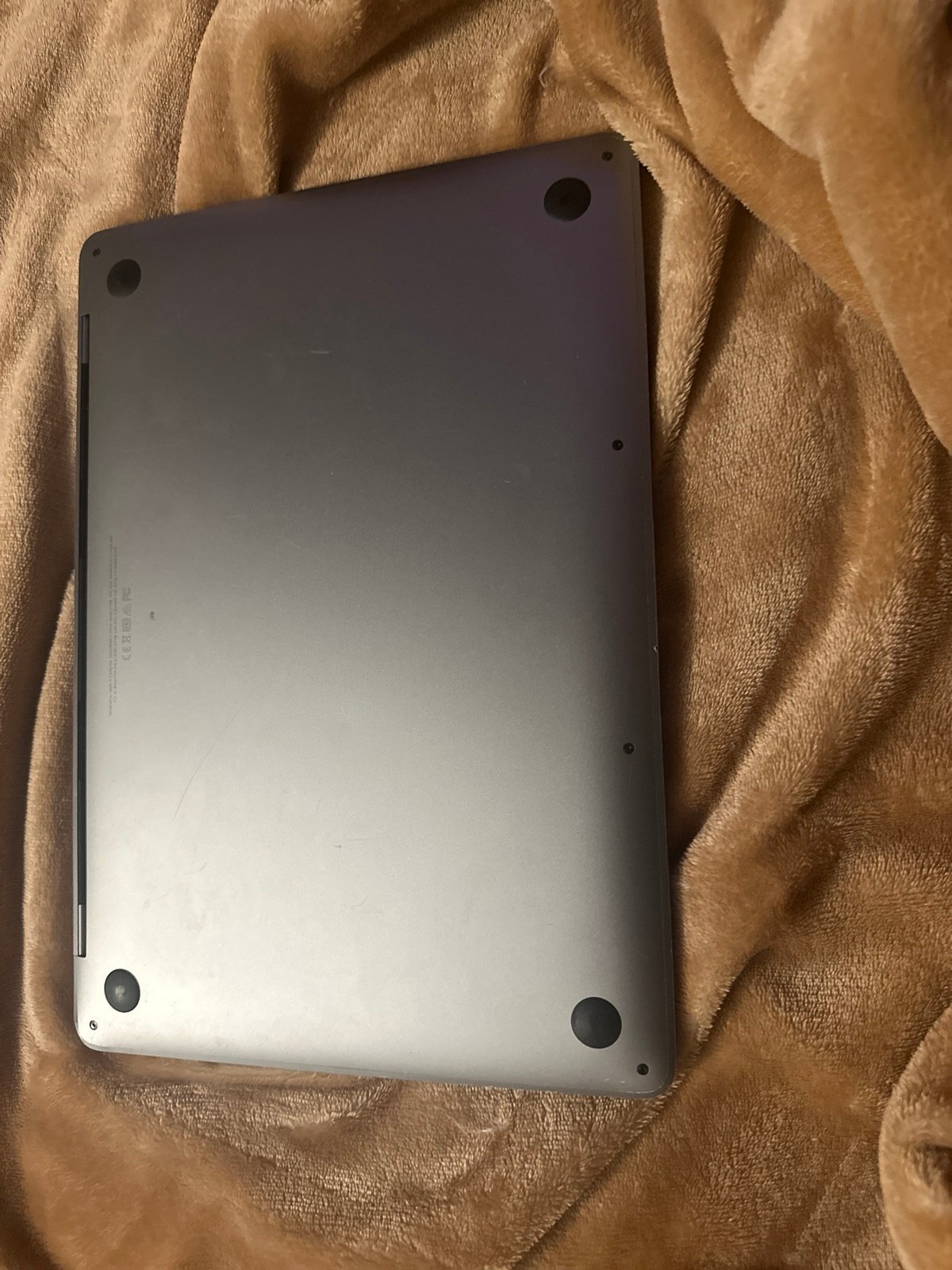 broken macbook