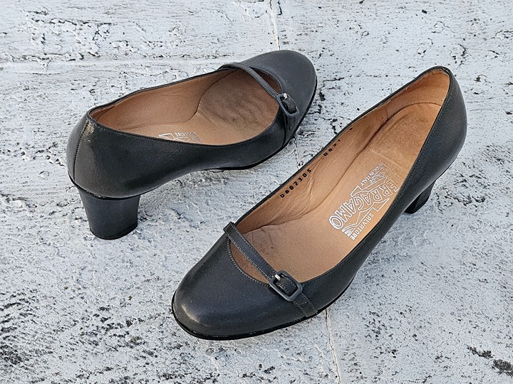 Salvatore Ferragamo Women Heel Sandal Shoe Pump Gray Leather Upper Italy Size 5C