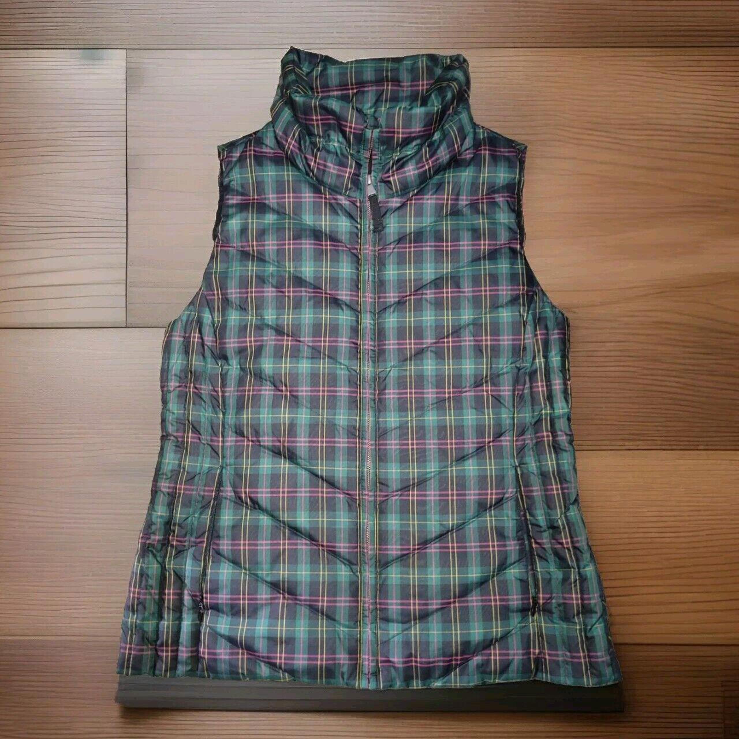 Talbots Plaid Puffer Vest Women's M Zip Up Outdoor Hike Coat Lightweight Jacket