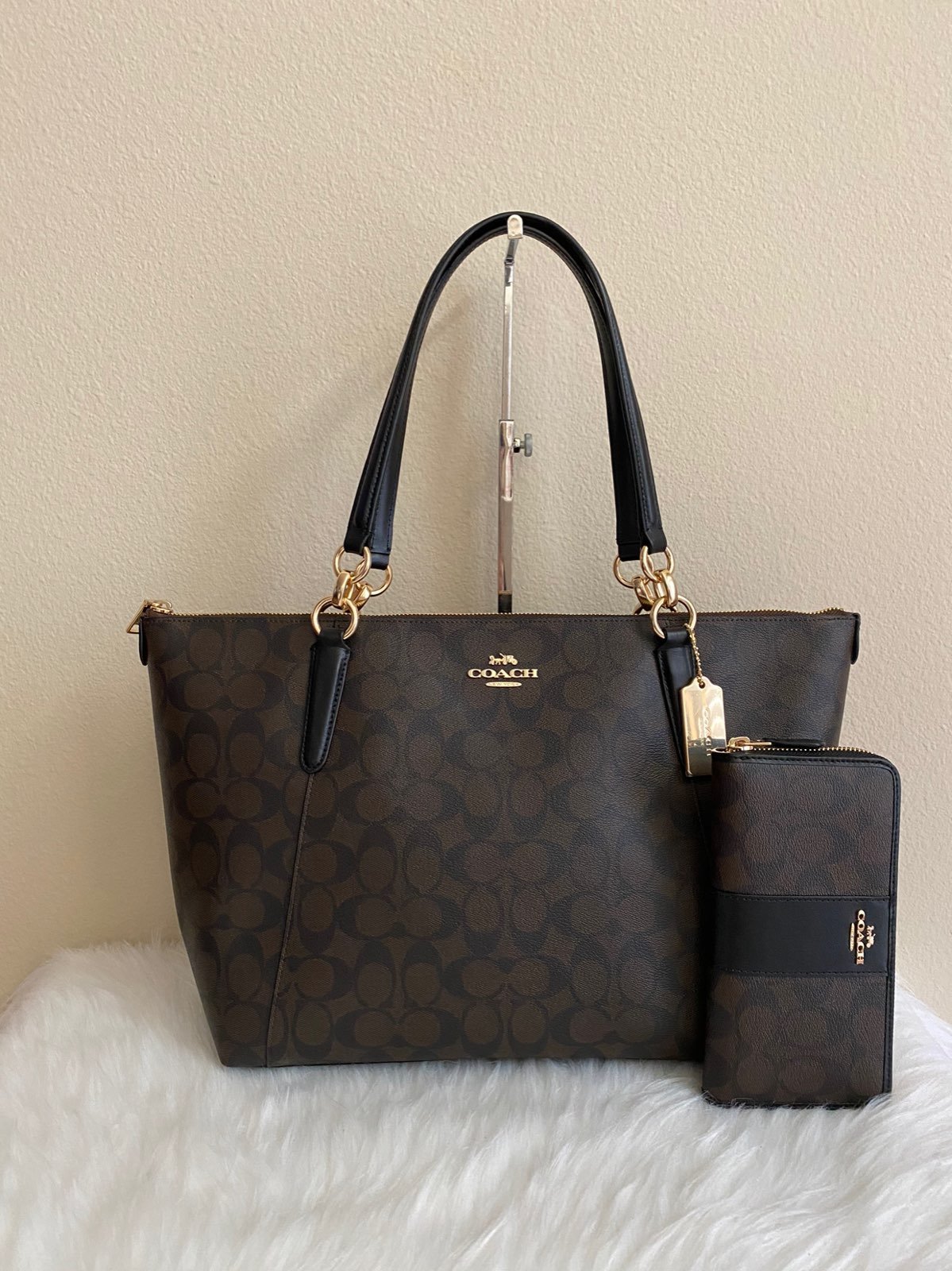 Coach purse and wallet set