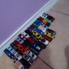 42 hotwheel cars