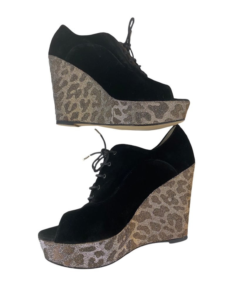 Dee Keller NWOT Velvet Platform Oxford