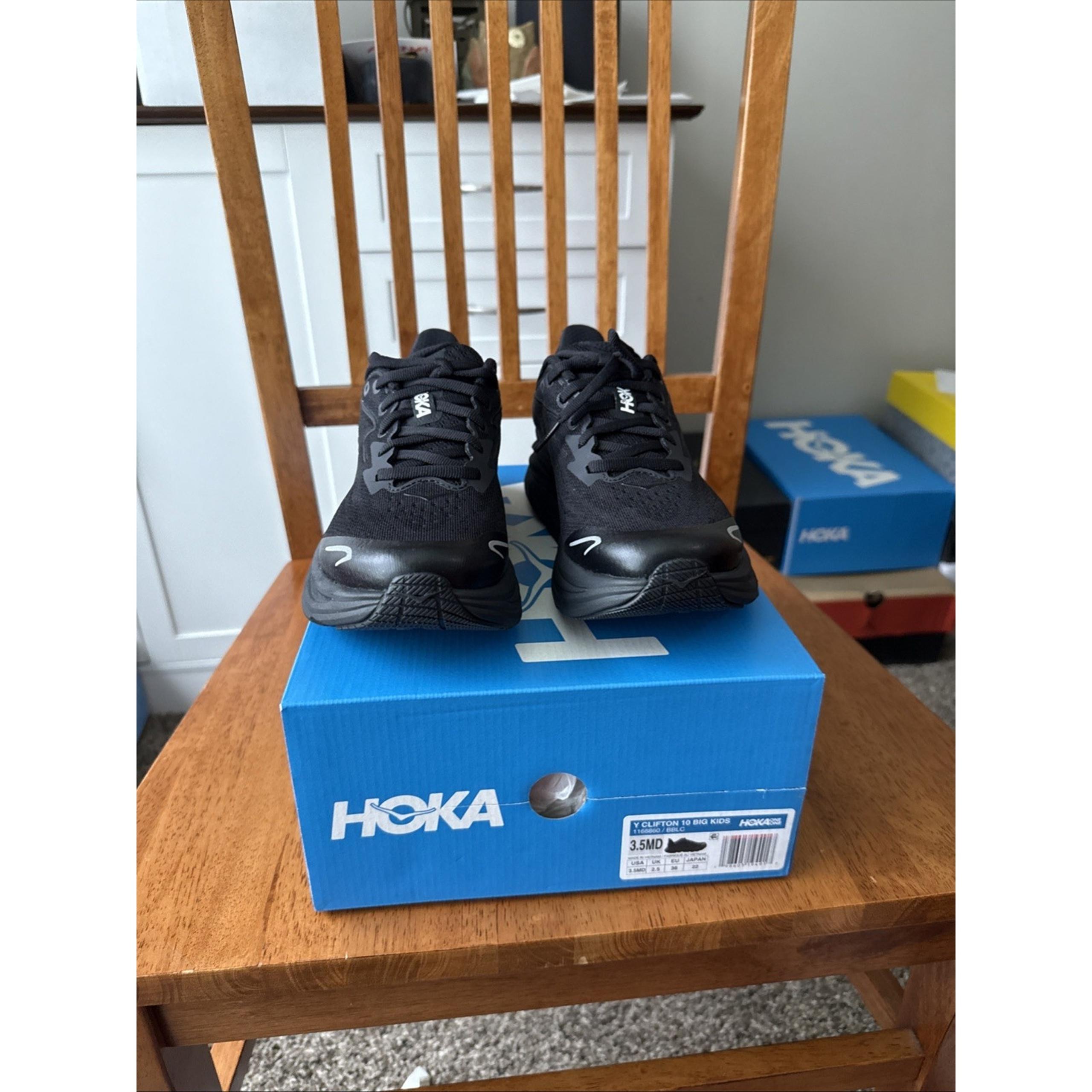 HOKA Y Clifton 10 Big Kids Youth 3.5 MD 116880 / BBLC New In Box