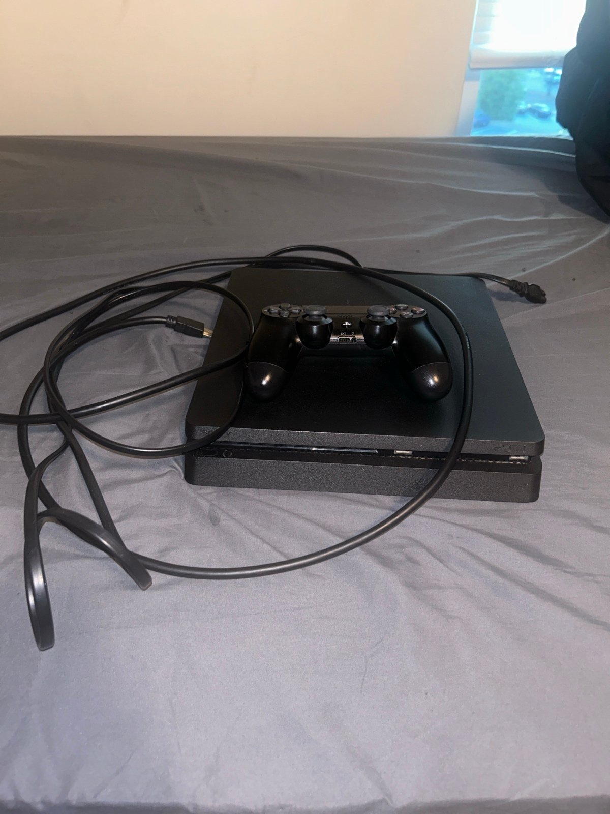 PlayStation 4 Slim