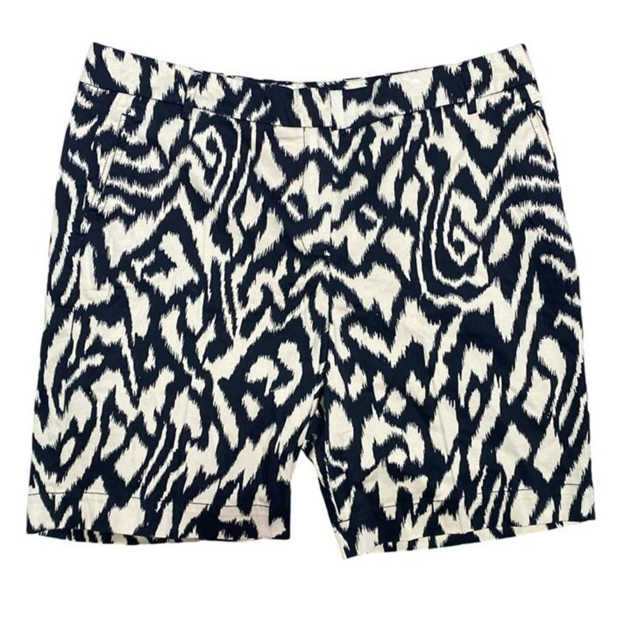 Larry Levine Bermuda Shorts  Size 16 Animal Print Beige Black