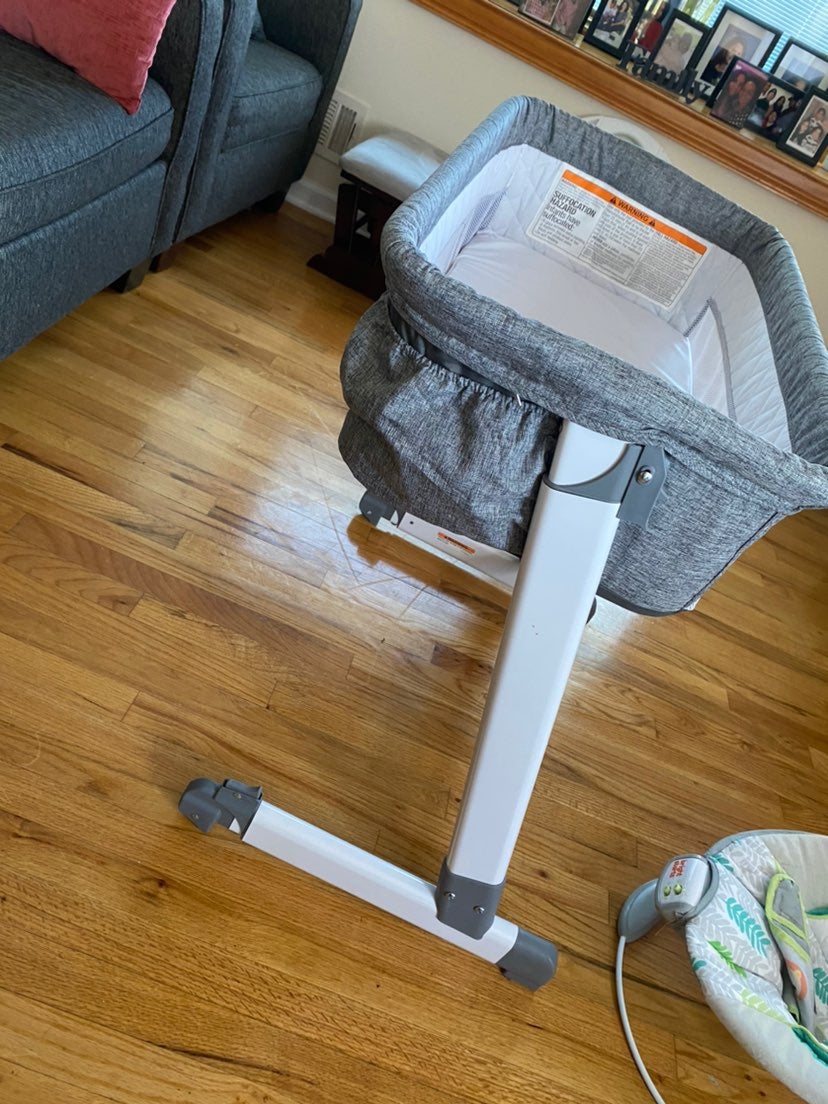 Simmons bedside bassinet