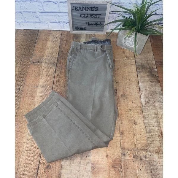 Hiltl Flat Front Chino Khaki Dress Pants Short Inseam ZE500