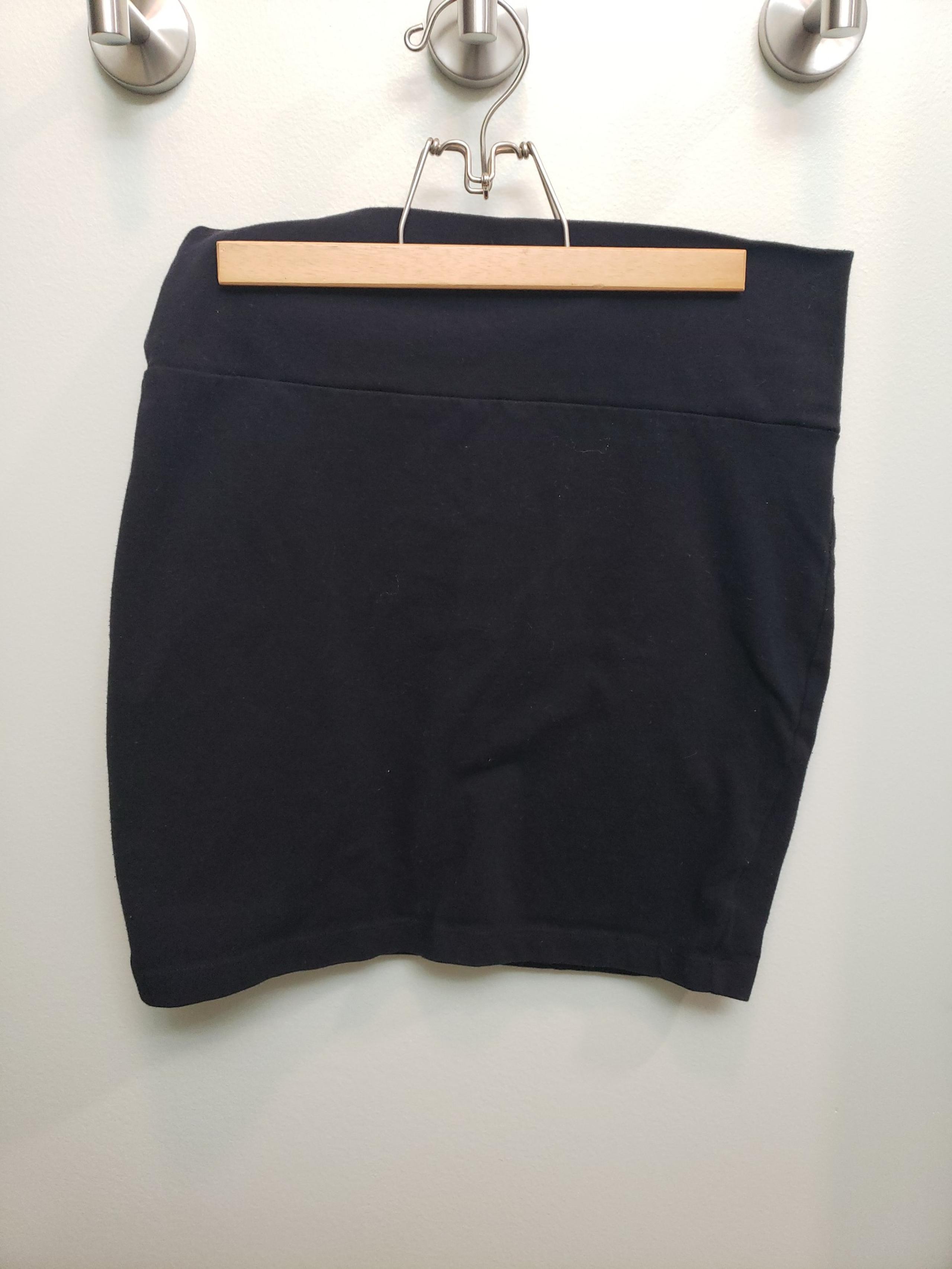 Decree Maxi Mini Skirt Size Large