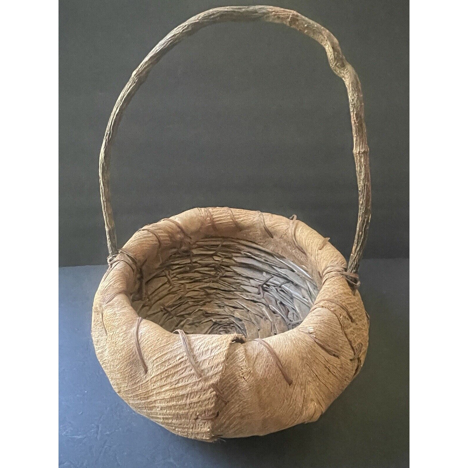 Vtg. Handmade Natural Palm Husk Fiber Basket Basket Rustic Decor Coastal Beachy