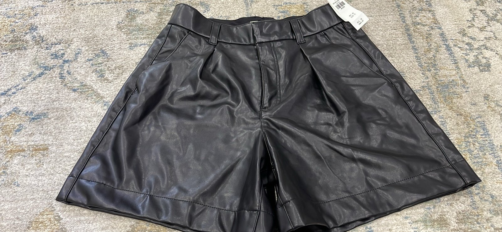 New Abercrombie & Fitch High WaistedVegan Black Leather Shorts Size Medium