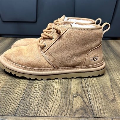 UGG Neumel Boots Mens US 9