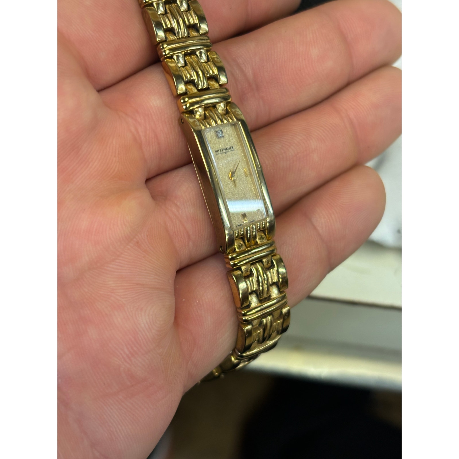 Wittnauer A3 Sapphire Crystal Gold Tone Women’s Watch! New Battery!