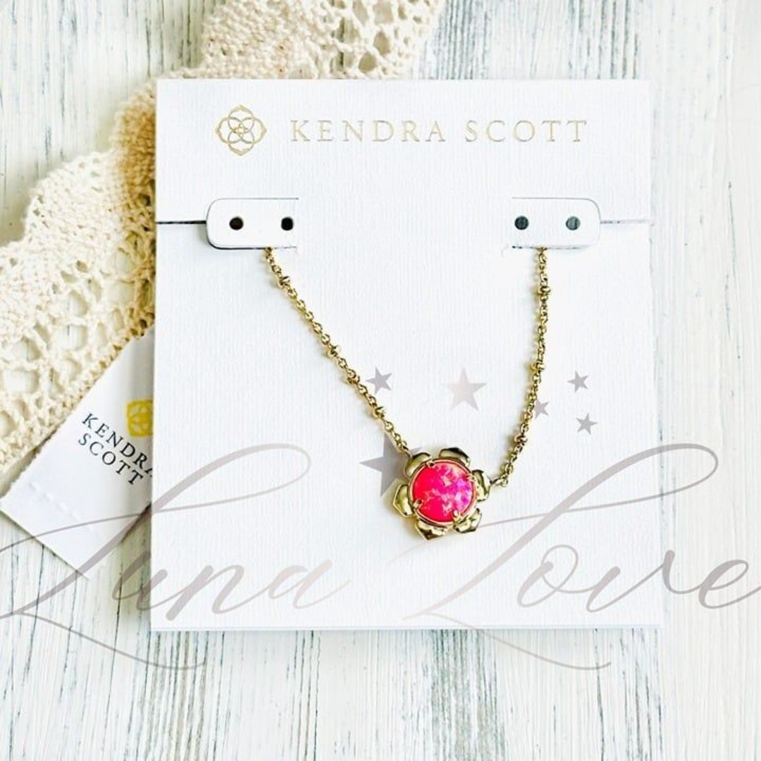 KENDRA SCOTT Susie Gold Necklace In Hot Pink Kyocera Opal NWT