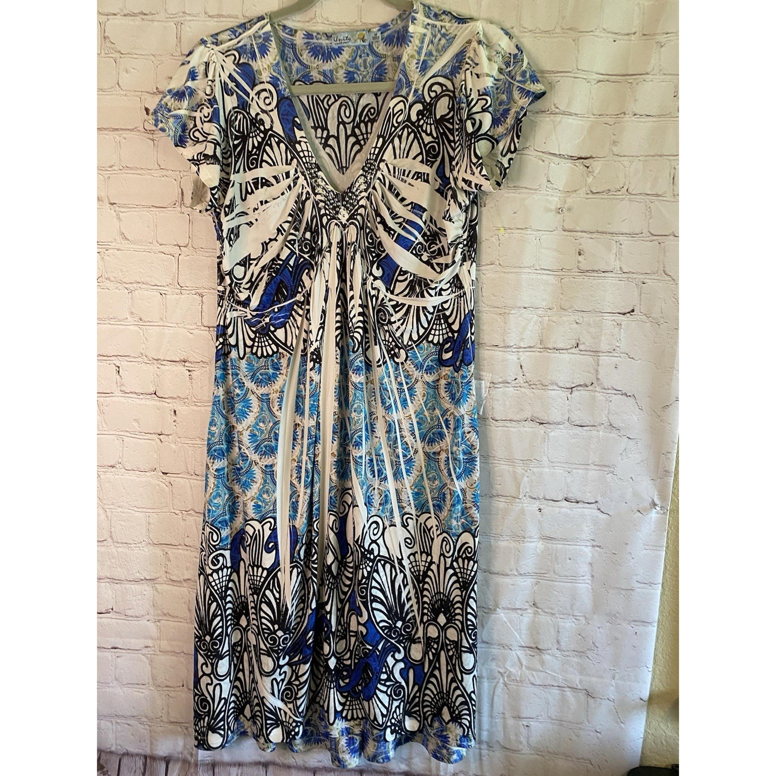 Unity Size Medium Multicolored Short Sleeve Dress