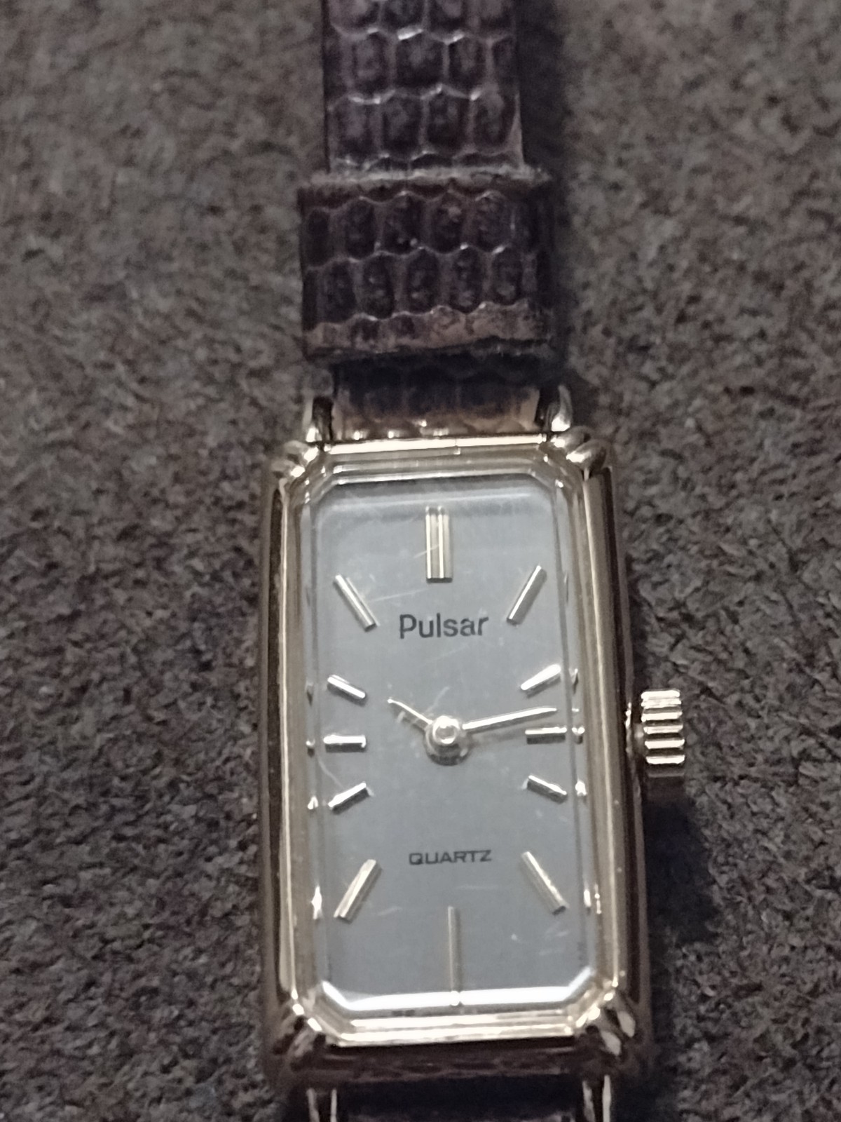 Women's Pulsar watch V220-5200