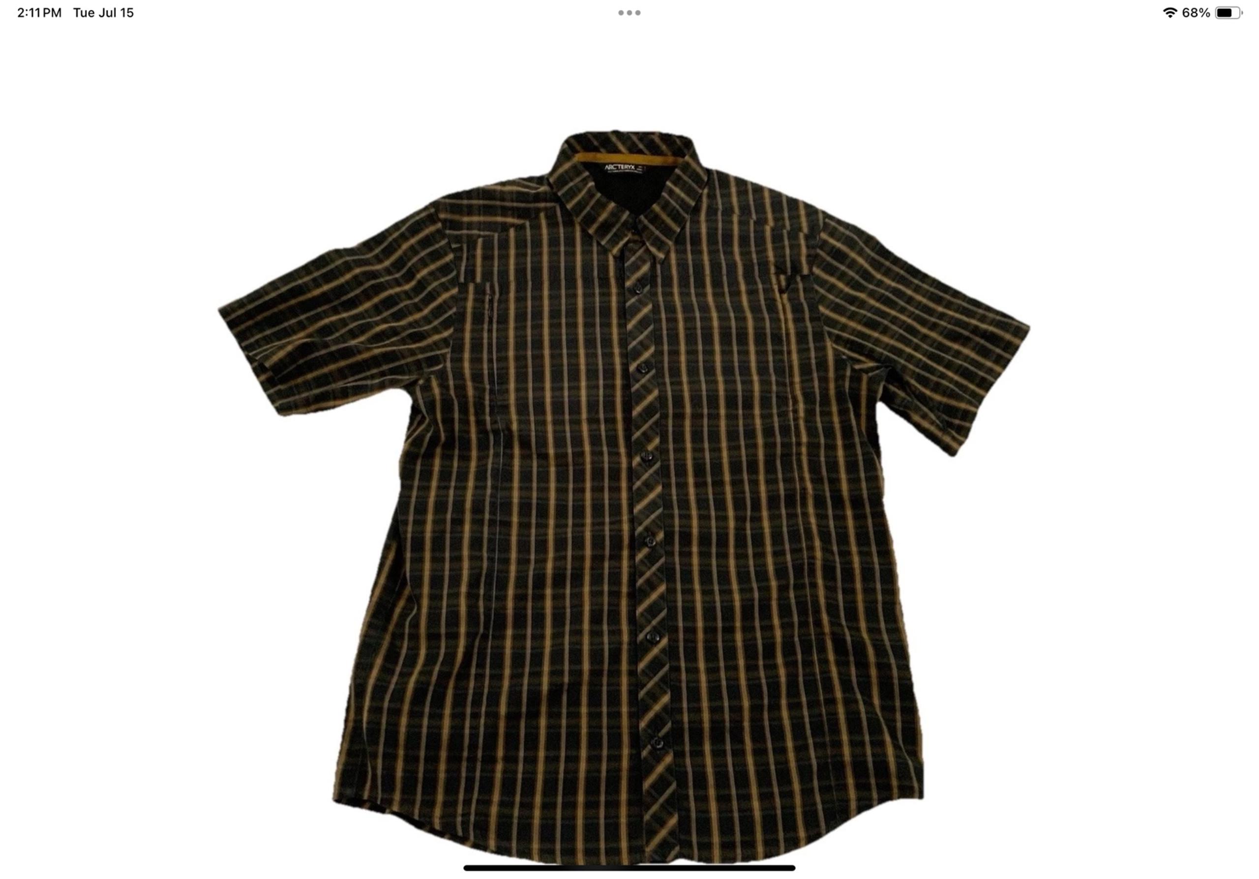 Arcteryx Shirt Men’s S Brown Short Sleeve Hiking Outdoors Zip Mesh Pockets Plaid