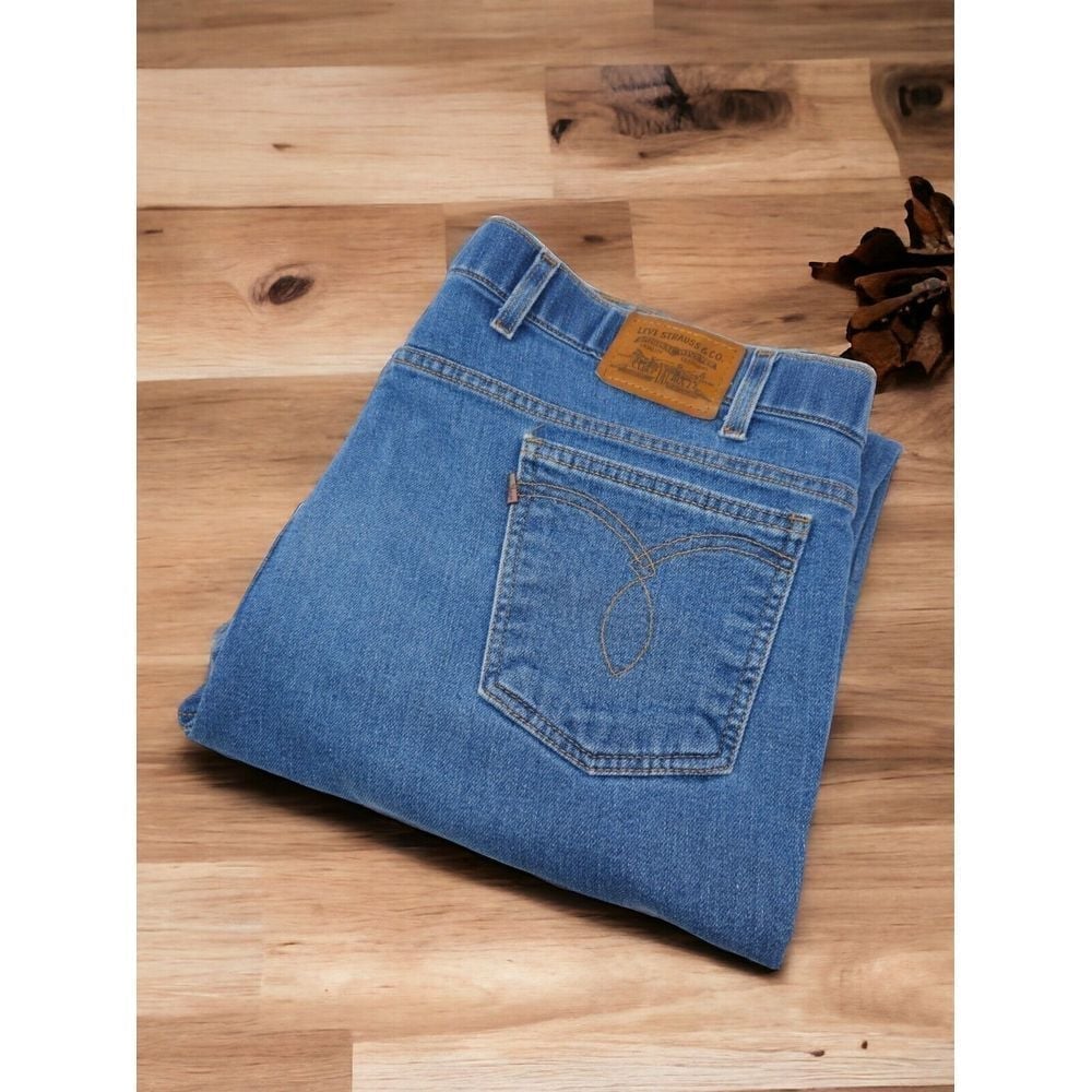 Levis Jeans VTG Mens 44 Relaxed Loose Fit Brown Tab Blue Denim 90s 32 Inseam