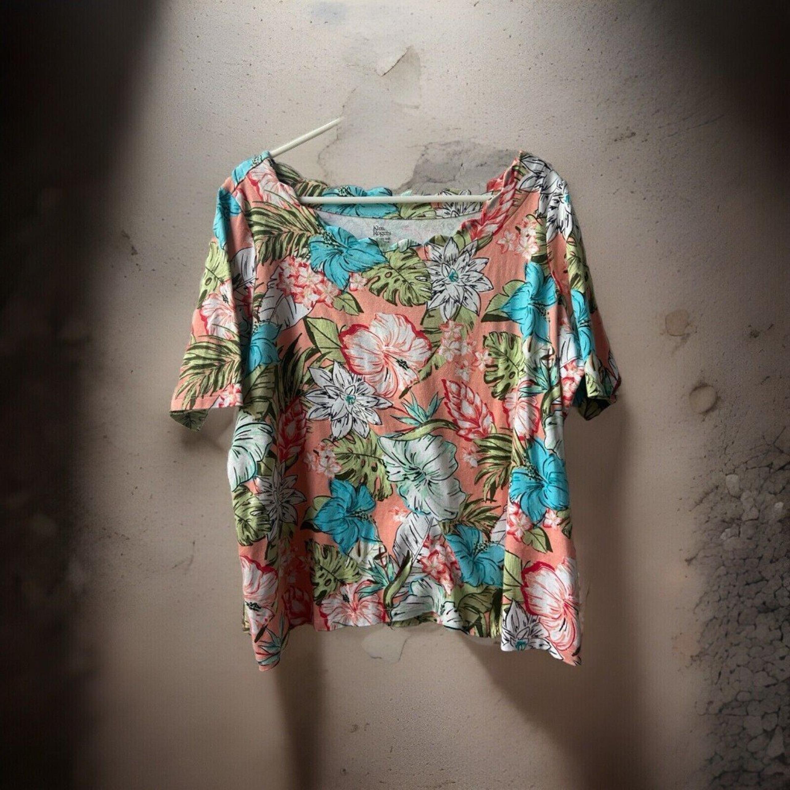 Kim Rogers Short Sleeved Knit Top Womens XXL Peach Floral Print Scallop Casual