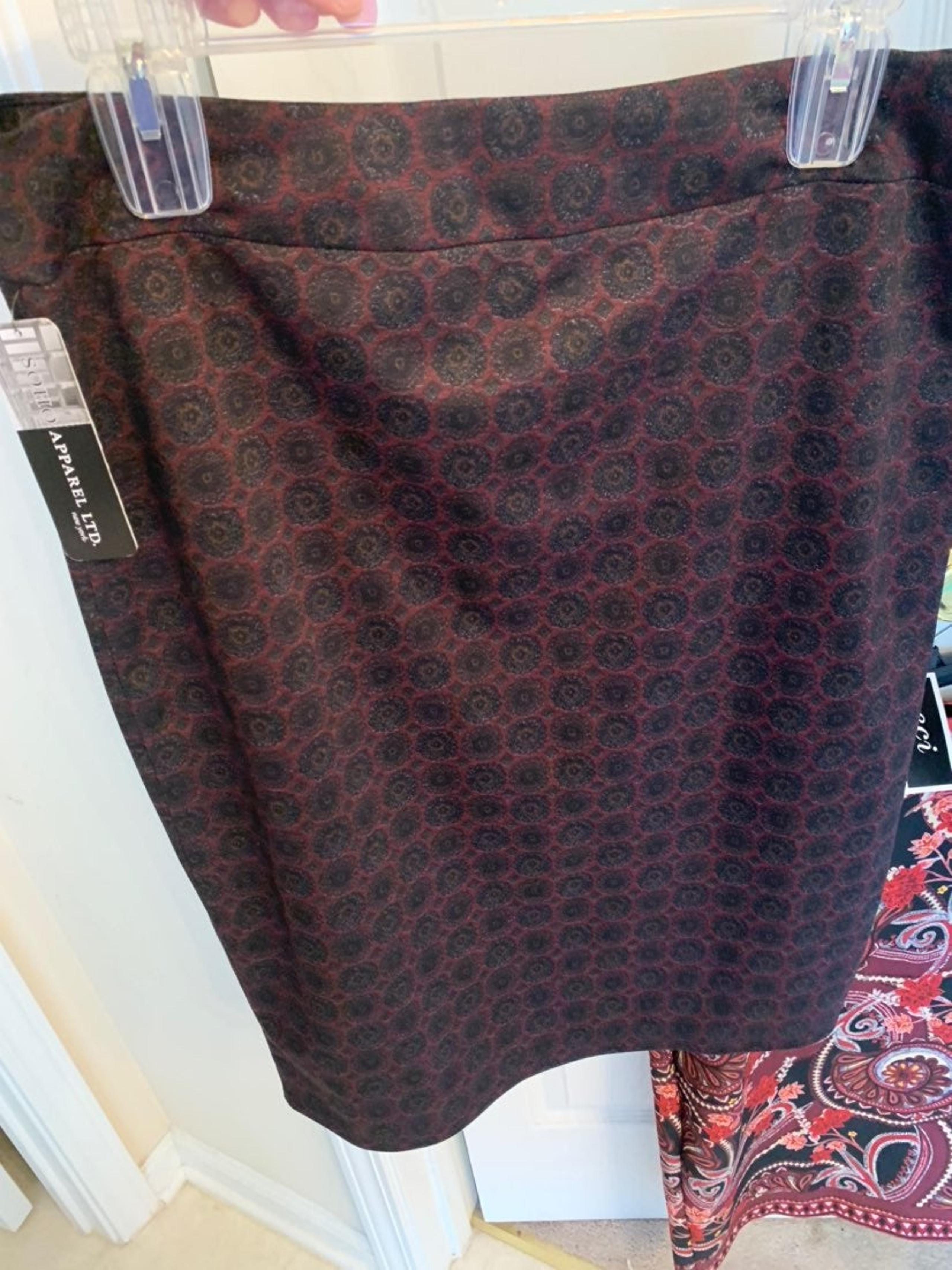 NWT SOHO Apparel mini pencil slim skirt