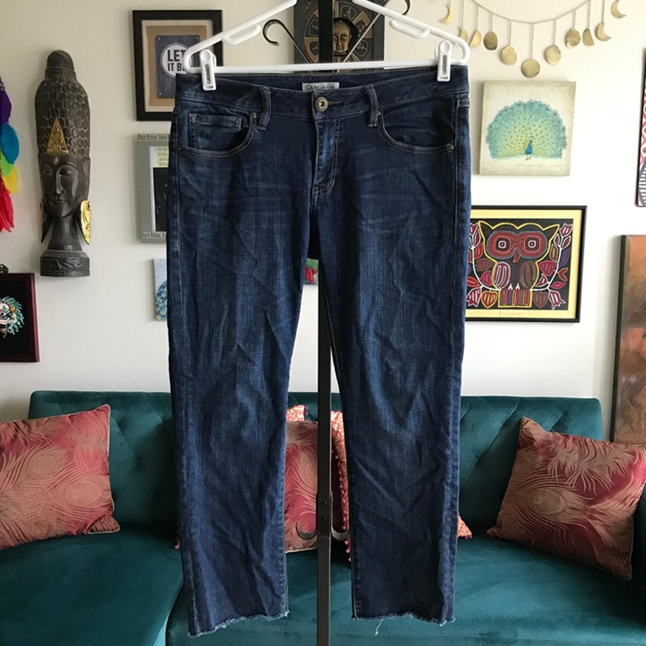 CAbi size 6 Dark Wash Stretch Denim Low Rise Boyfriend Jeans Cropped Style #917