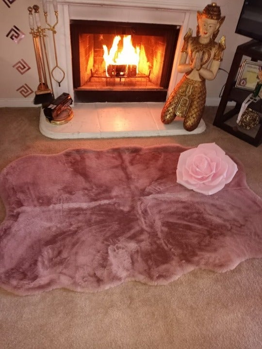 Ultra-Soft Faux Rabbit Fur Rug, Area Rugs for Bedroom Floor 2 x 6 ft Pink