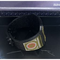 Item photo preview #4