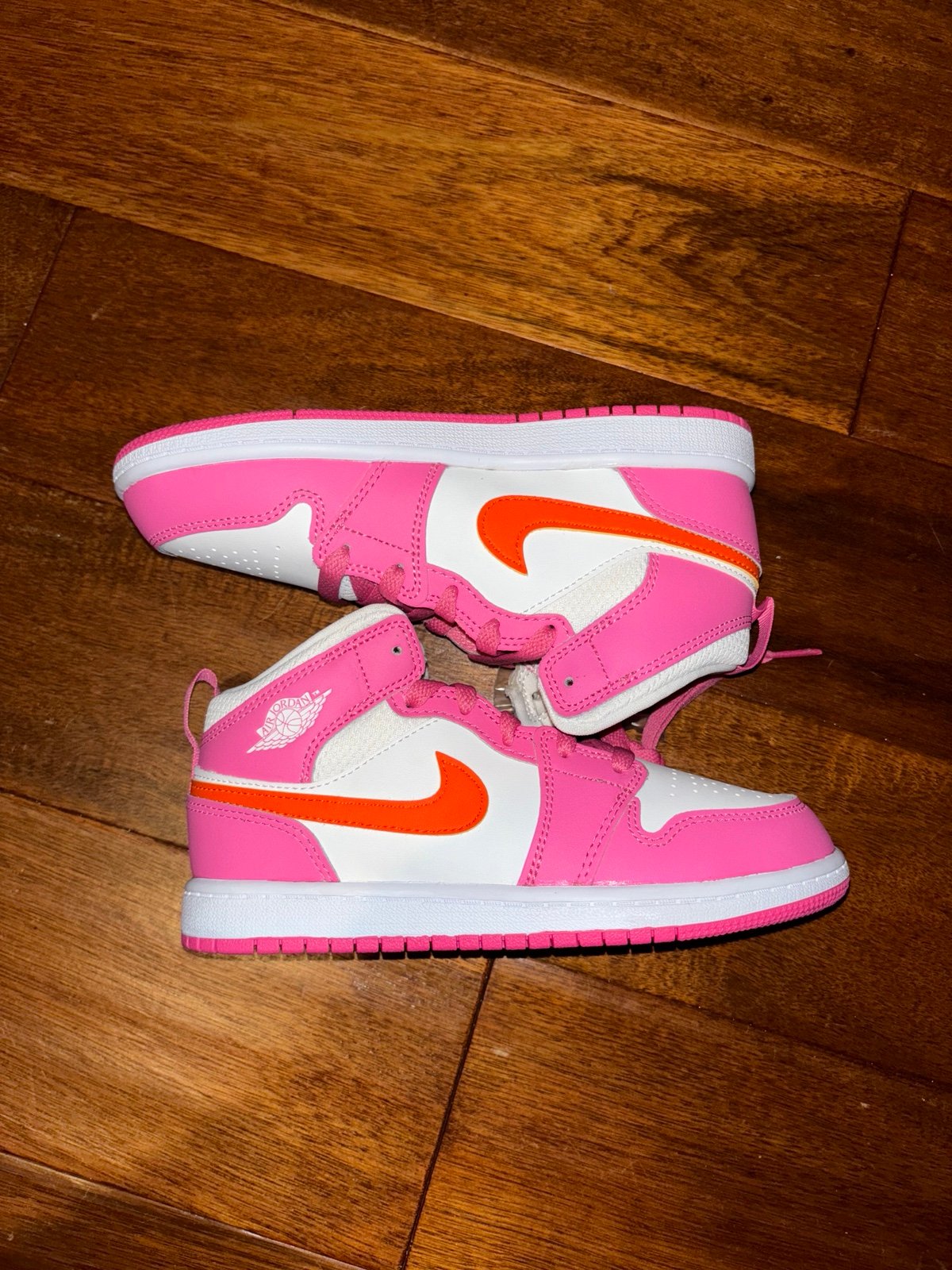 Jordan 1 Mid Pinksicle Safety Orange (PS) Size 2.5Y DX3238-681 Brand New