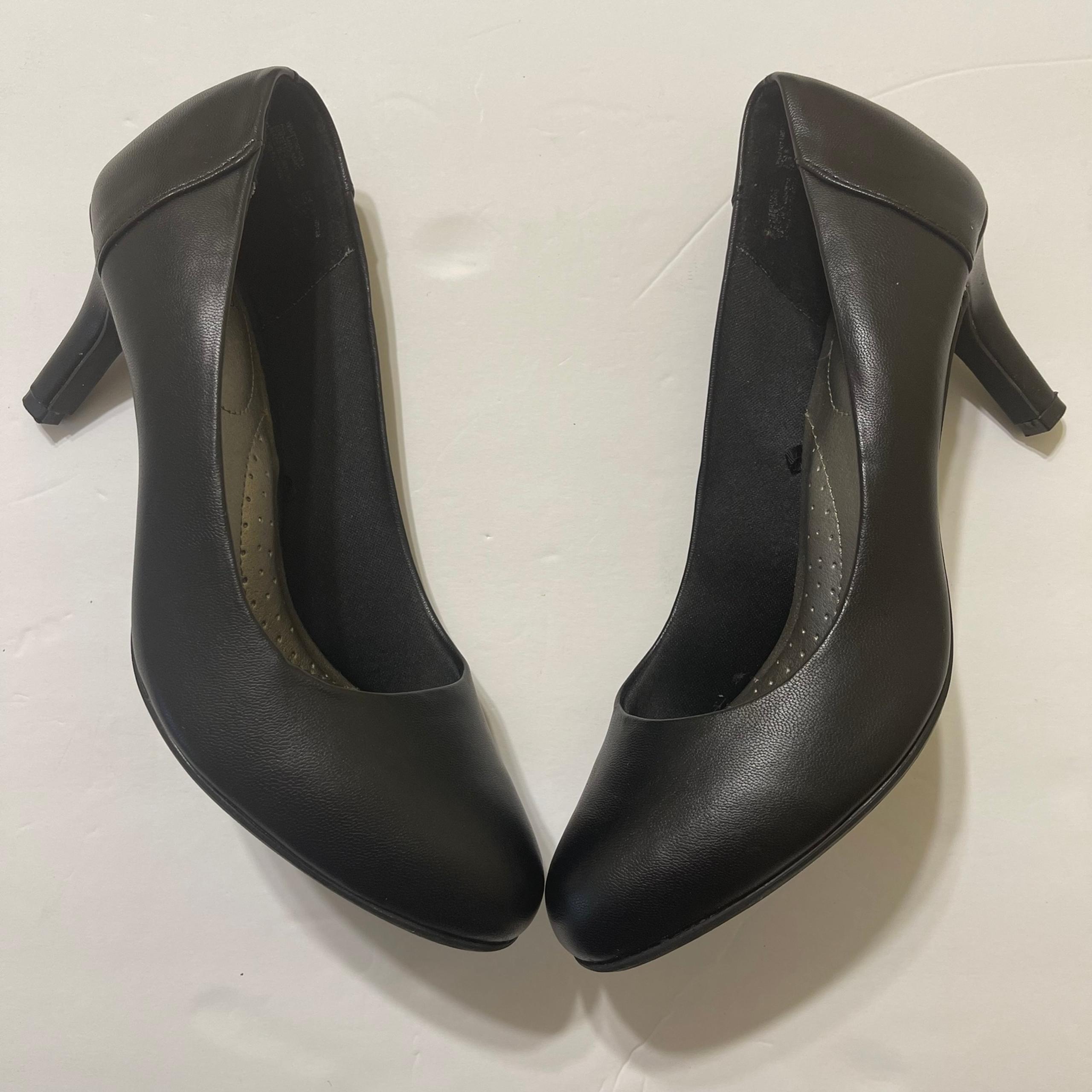 Time And Tru Classic Pumps Heels Womens 8 US Black Stylish Stiletto Heels
