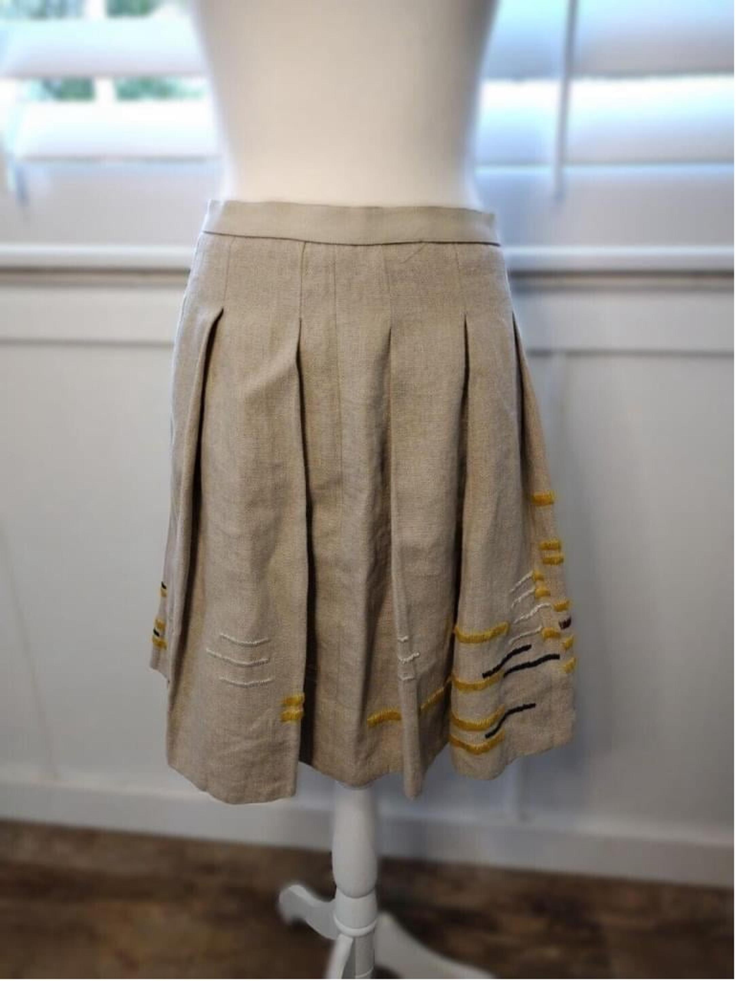 Anthropologie women's pleated tan linen Hatch Mark embroidered Skirt Sz 0