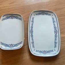 Vintage 5 Rectangle Tachi Kichi Japanese Plates with Blue Design and Gold Trim